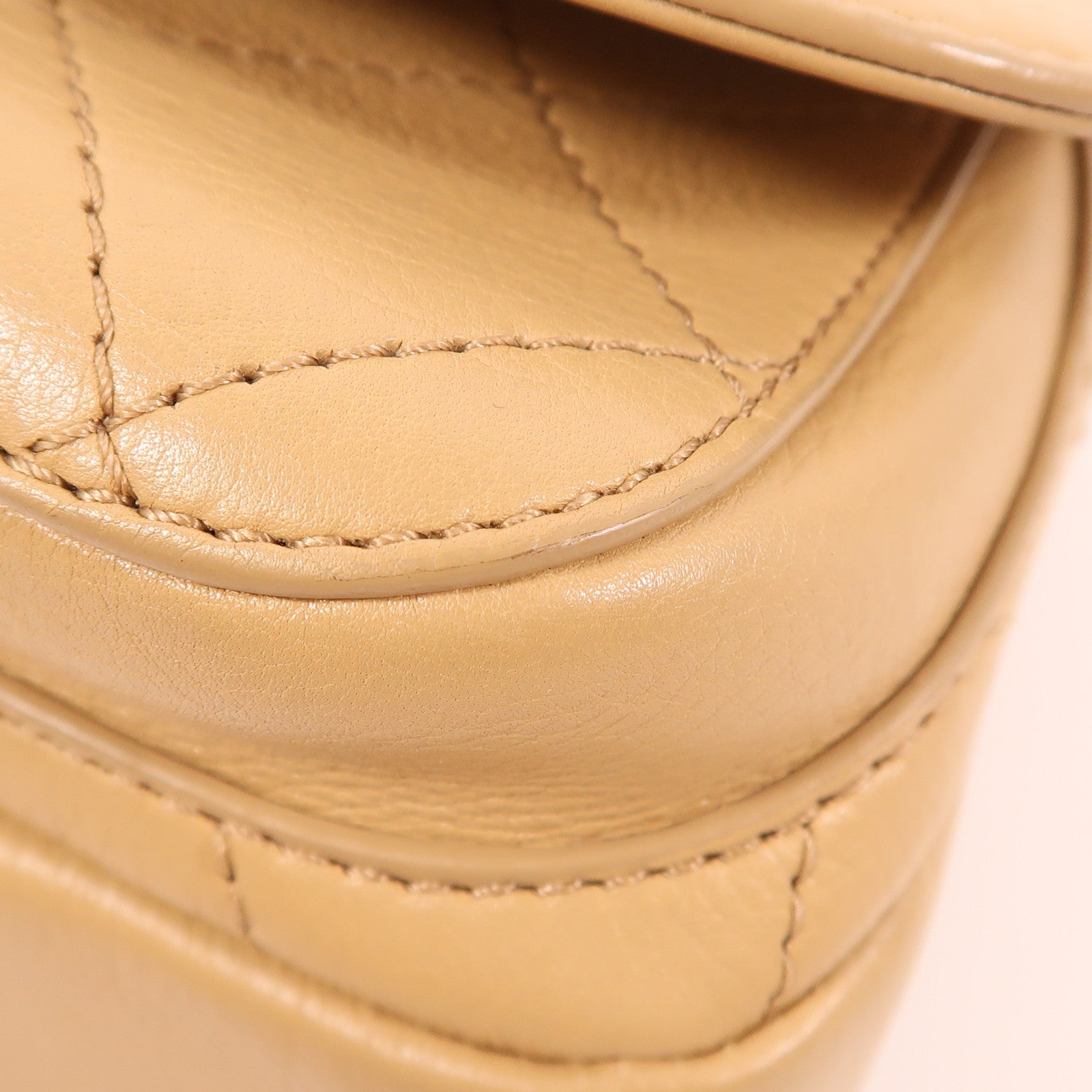 CHANEL 牛皮皮革Shoulder Bag金扣鏈帶肩背袋