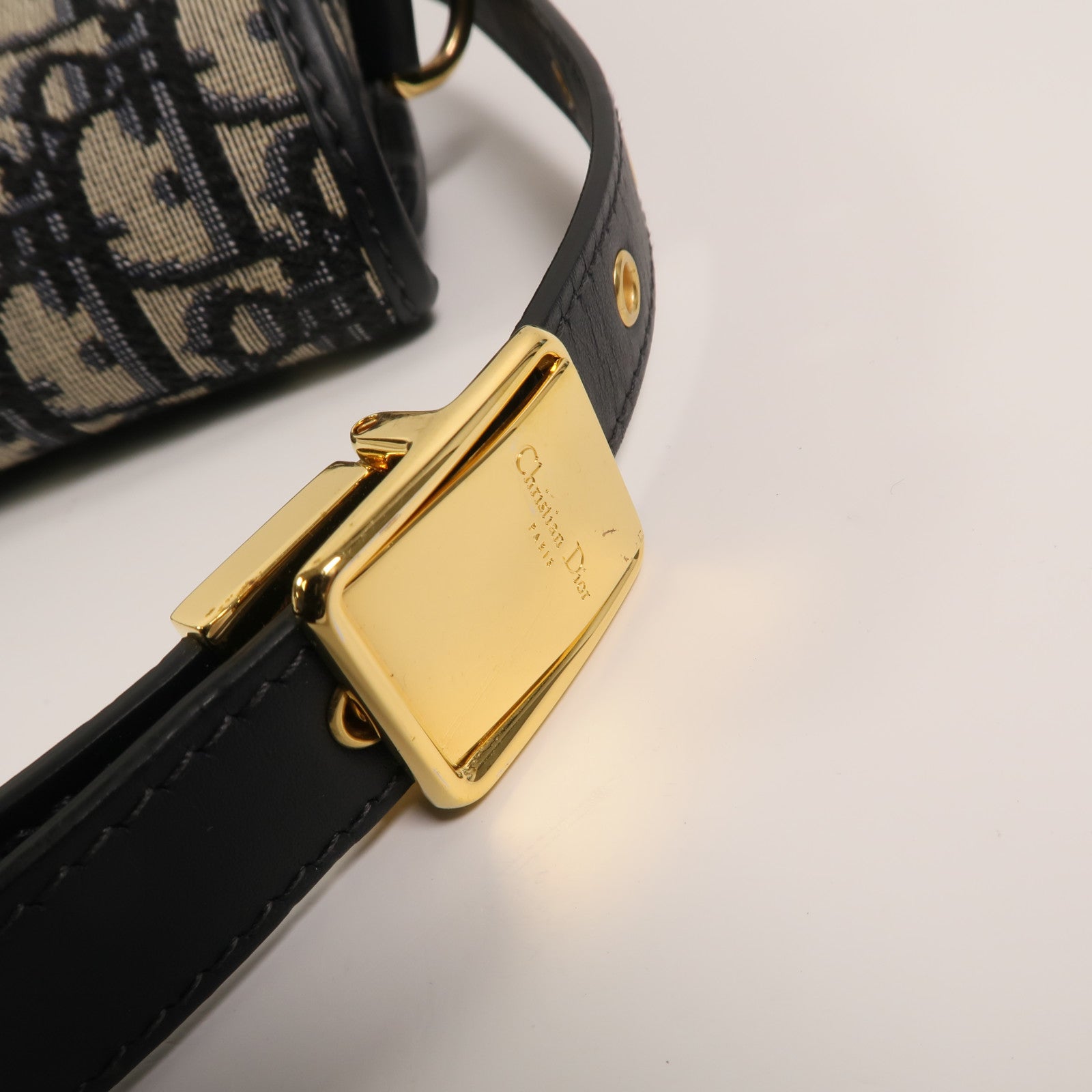 Dior 帆布Mini Bobby肩背袋