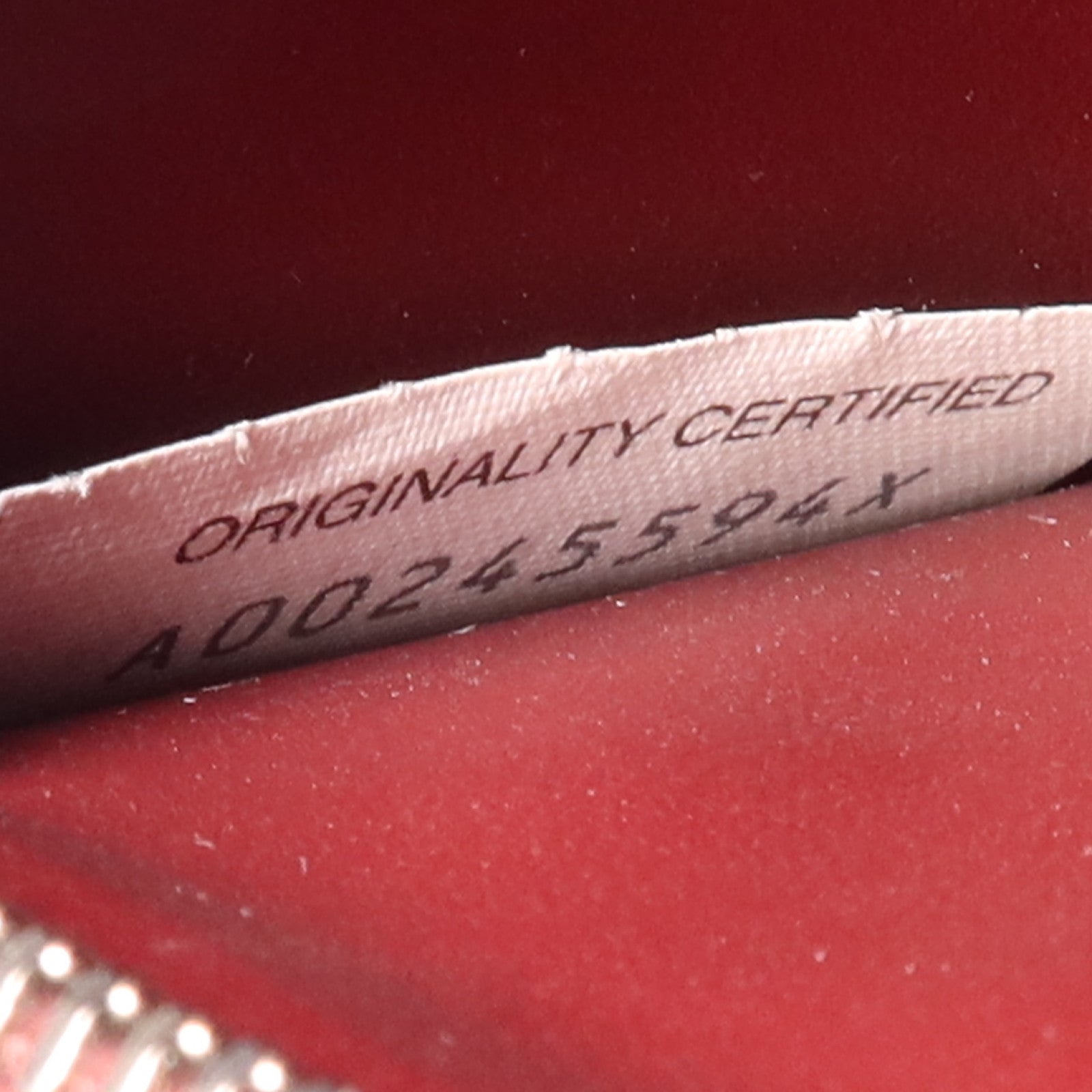 BOTTEGA VENETA 牛皮皮革Cassette Zip Around Wallet銀扣長錢包