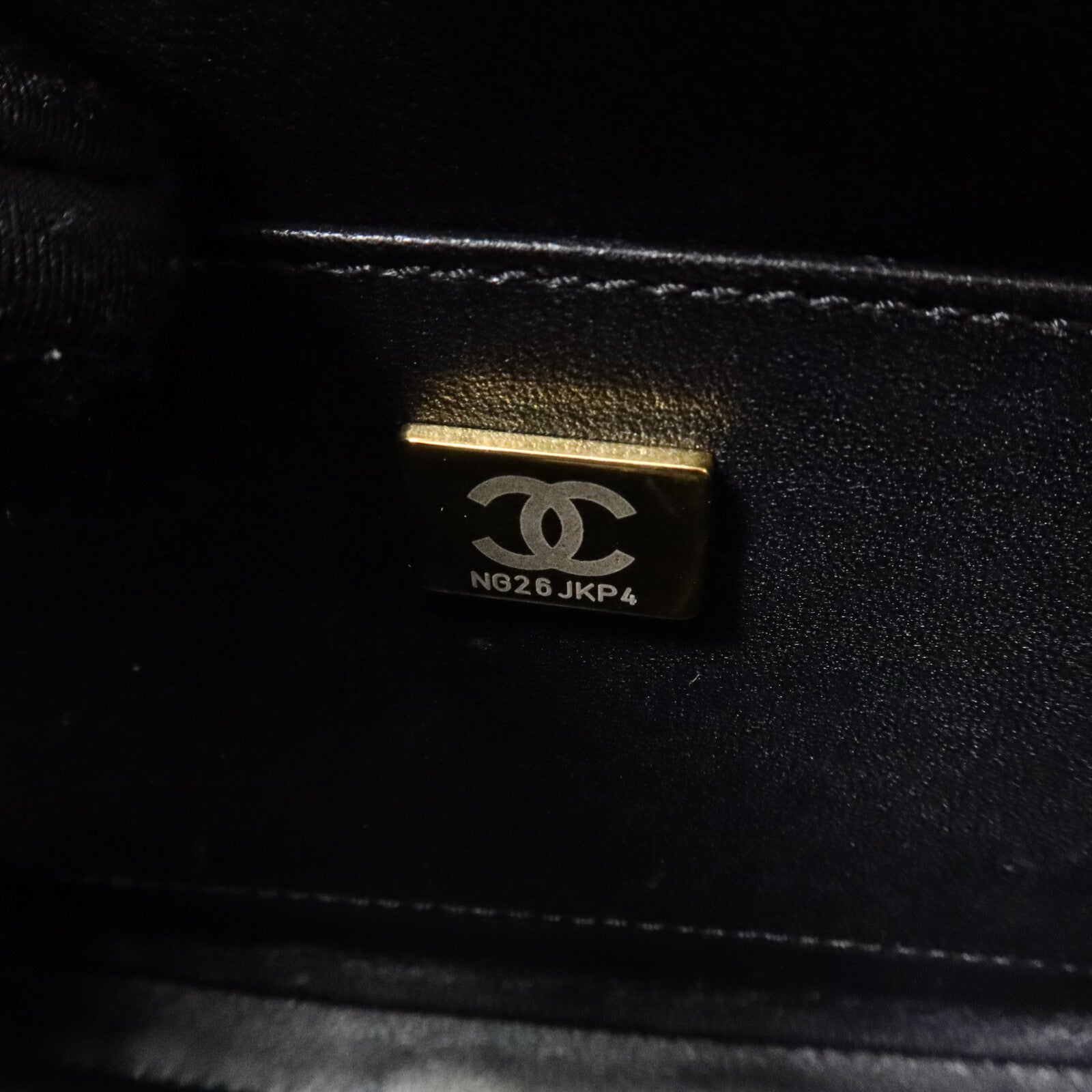 CHANEL 牛皮皮革Vanity Case鏈帶肩背袋