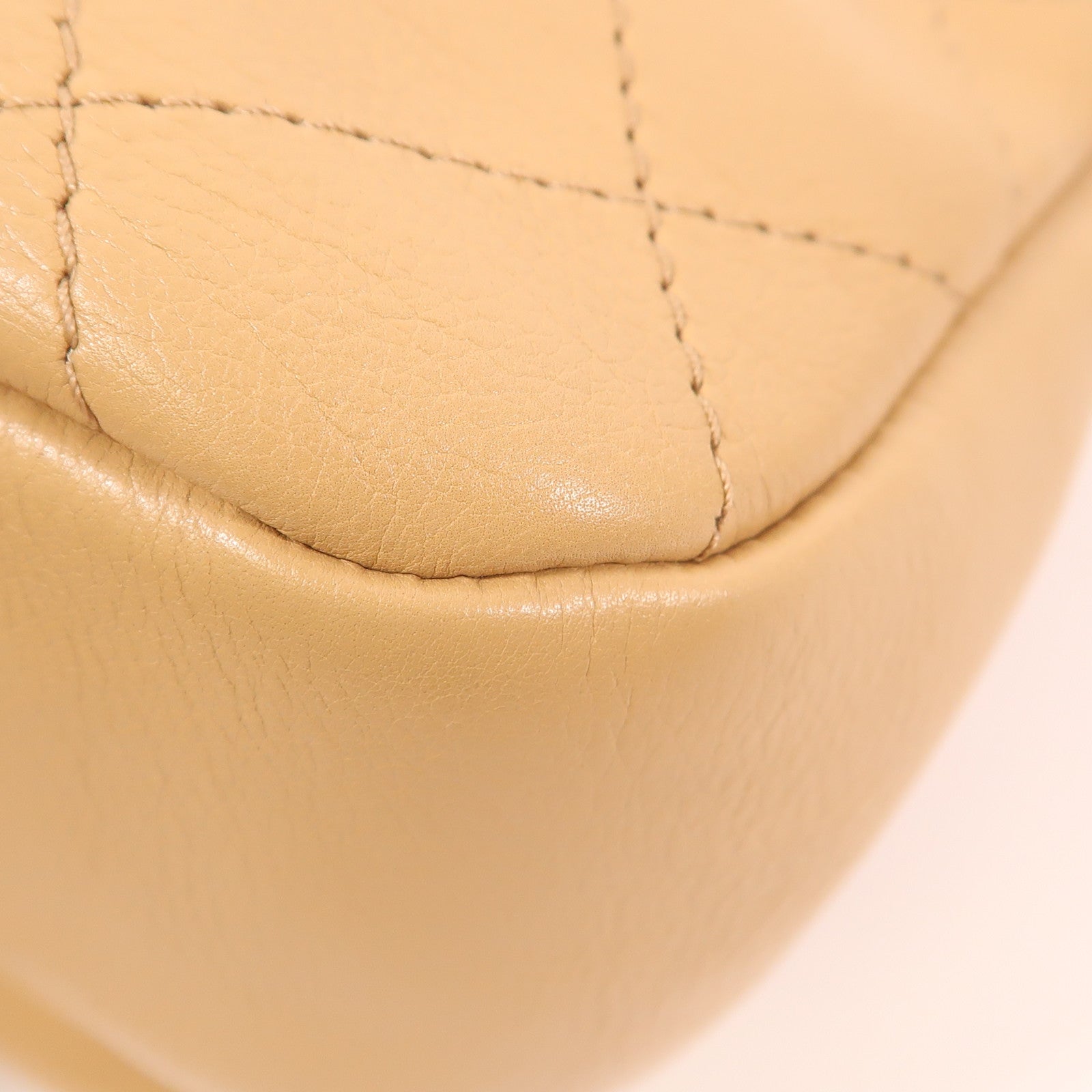 CHANEL 牛皮皮革Shoulder Bag金扣鏈帶肩背袋