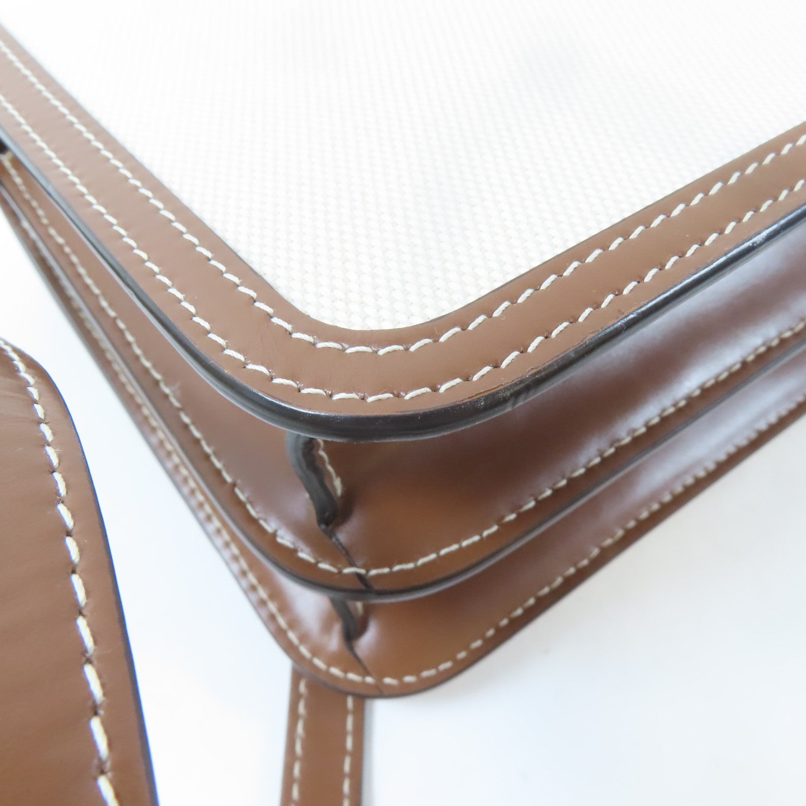 BURBERRY 帆布/牛皮皮革Shoulder Bag金扣肩背袋米色/啡色