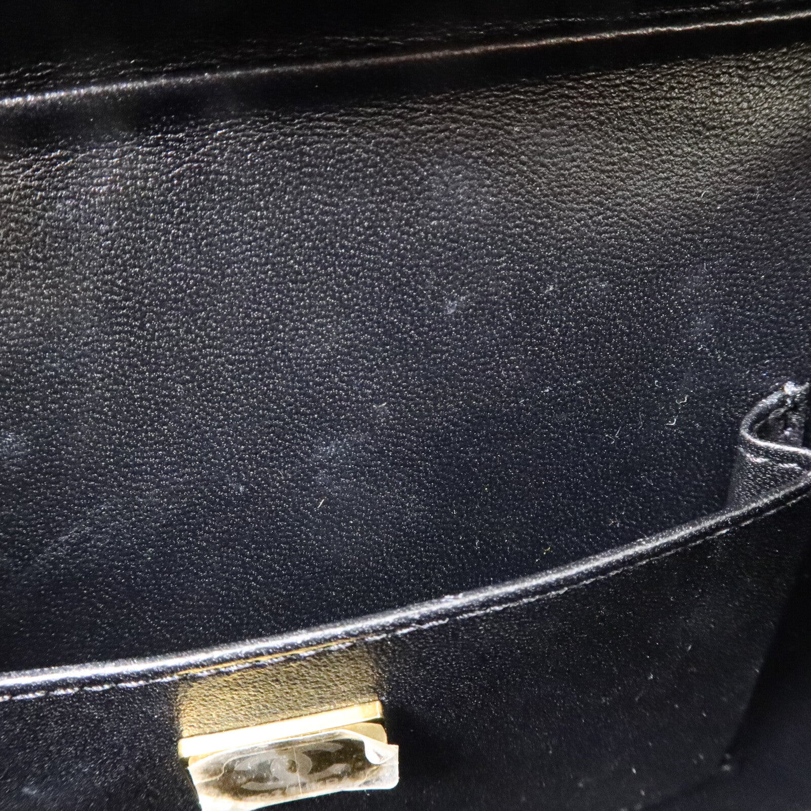 CHANEL 牛皮皮革Vanity Case鏈帶肩背袋