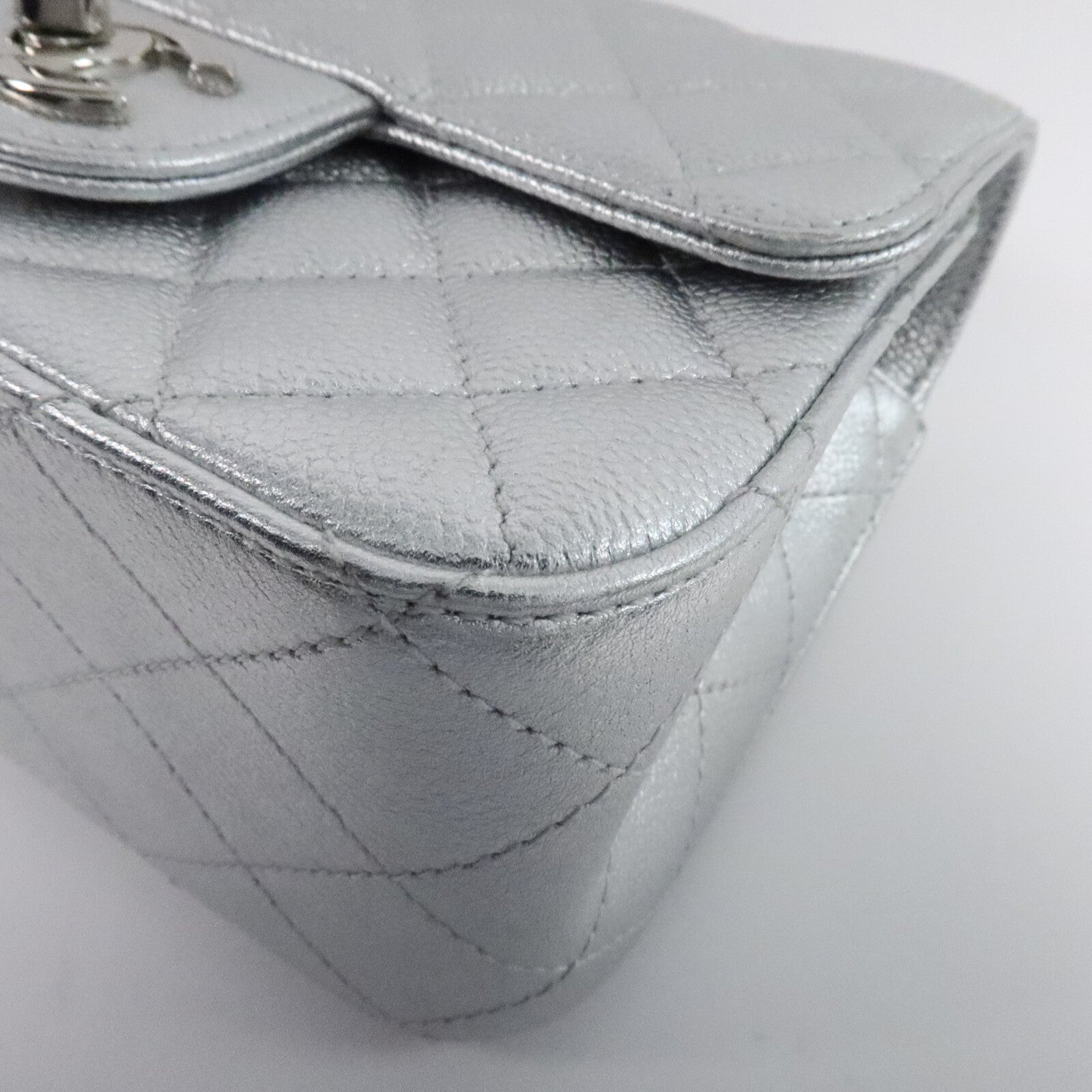 CHANEL 牛皮皮革Mini Classic 17鏈帶肩背袋