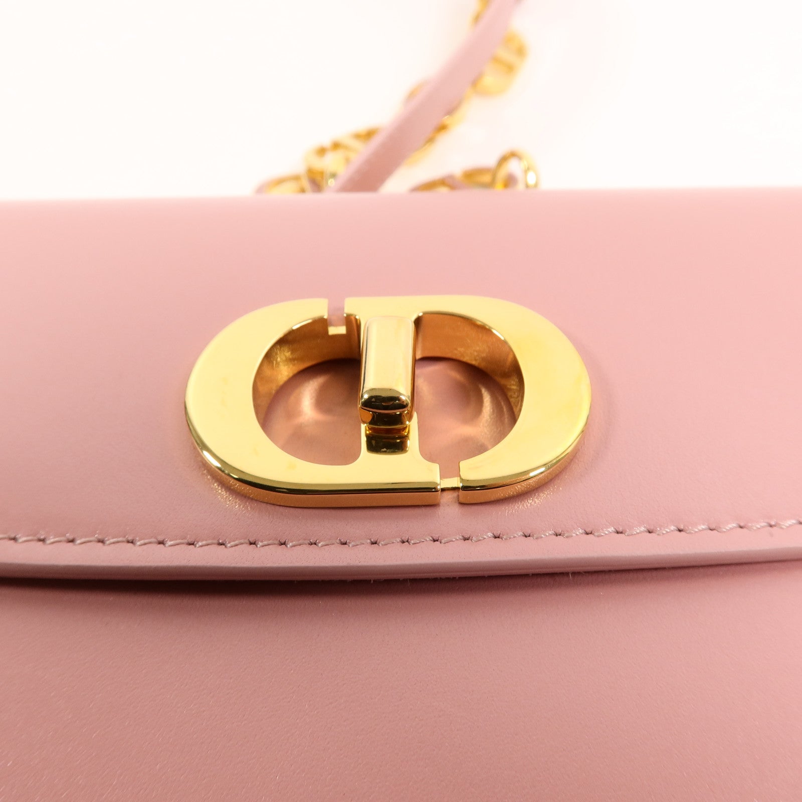 Dior 牛皮皮革30 Montaigne Avenue鏈帶肩背袋