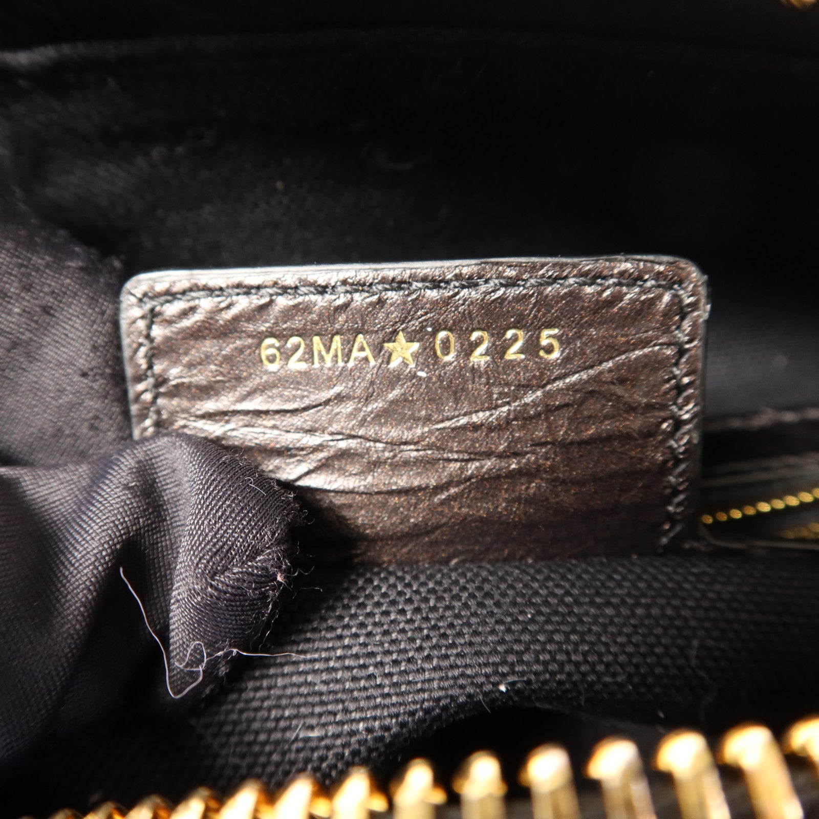 Dior 牛皮皮革D-Journey金扣肩背袋