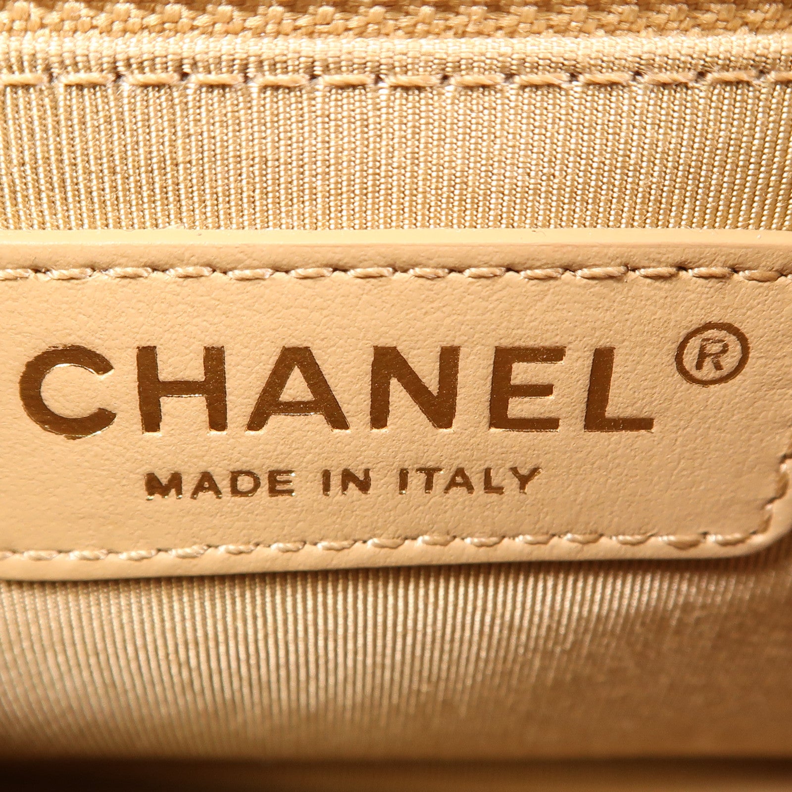 CHANEL 牛皮皮革Shoulder Bag金扣鏈帶肩背袋