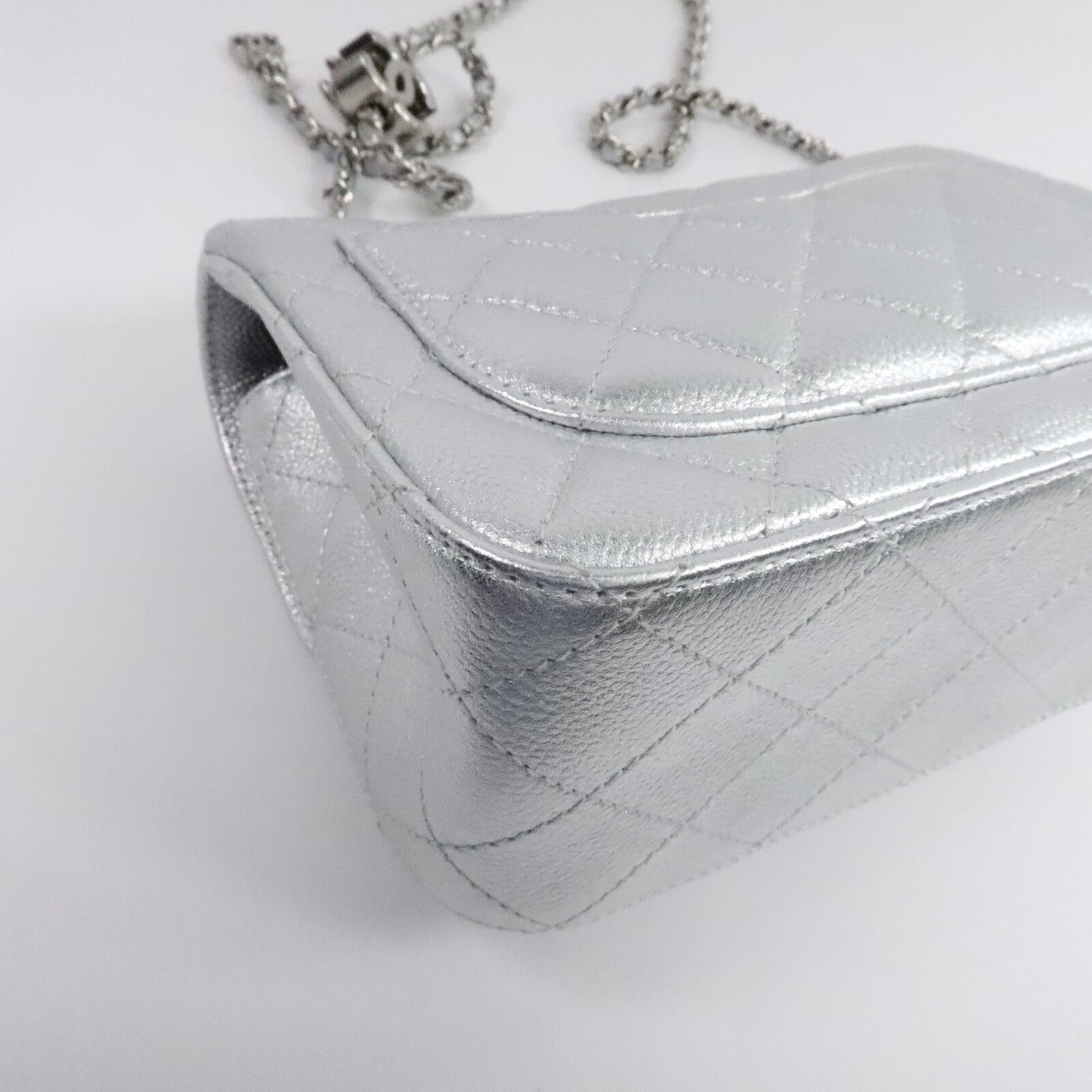 CHANEL 牛皮皮革Mini Classic 17鏈帶肩背袋