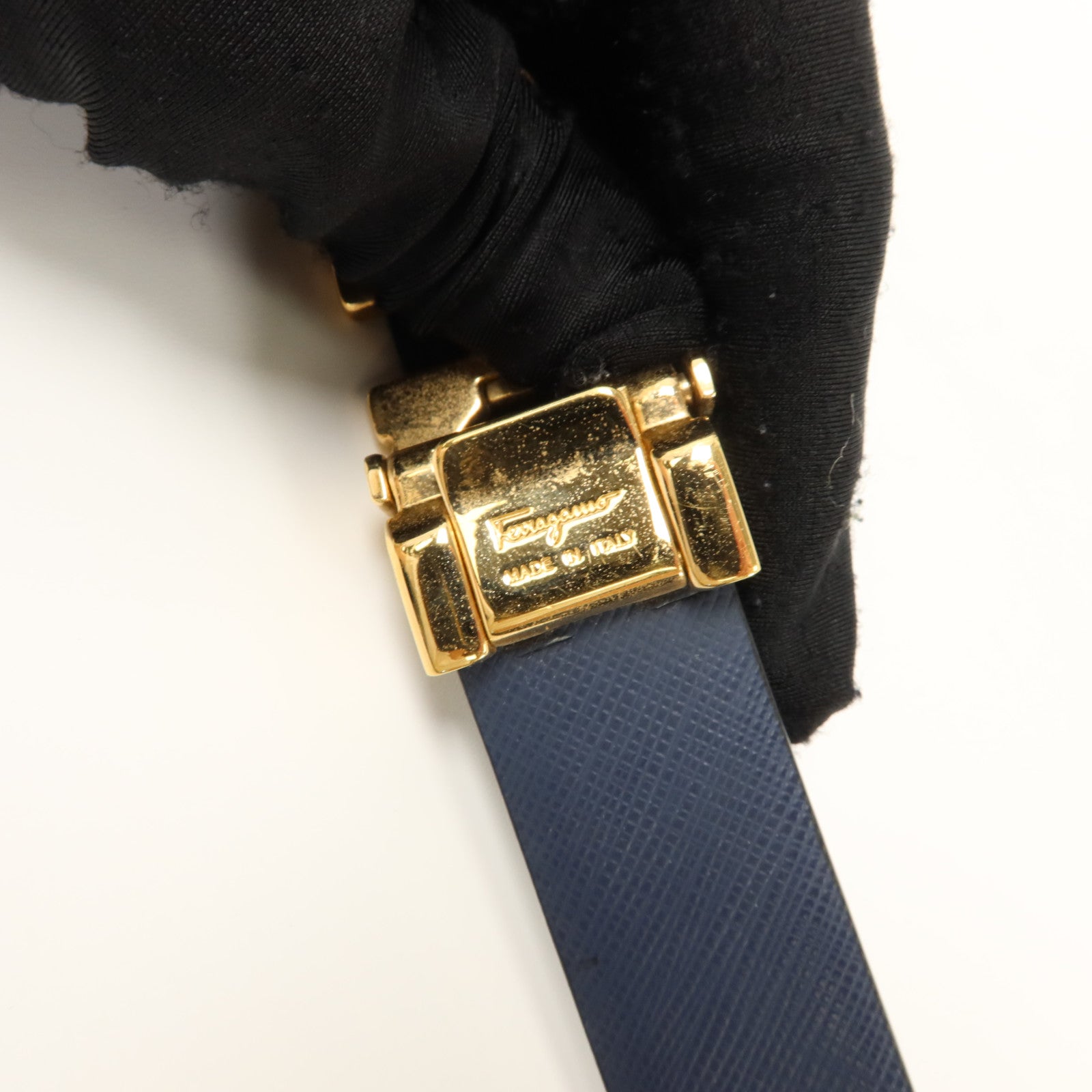 Salvatore Ferragamo Saffiano皮革Ferragamo Reversible Belt 80cm金扣皮帶