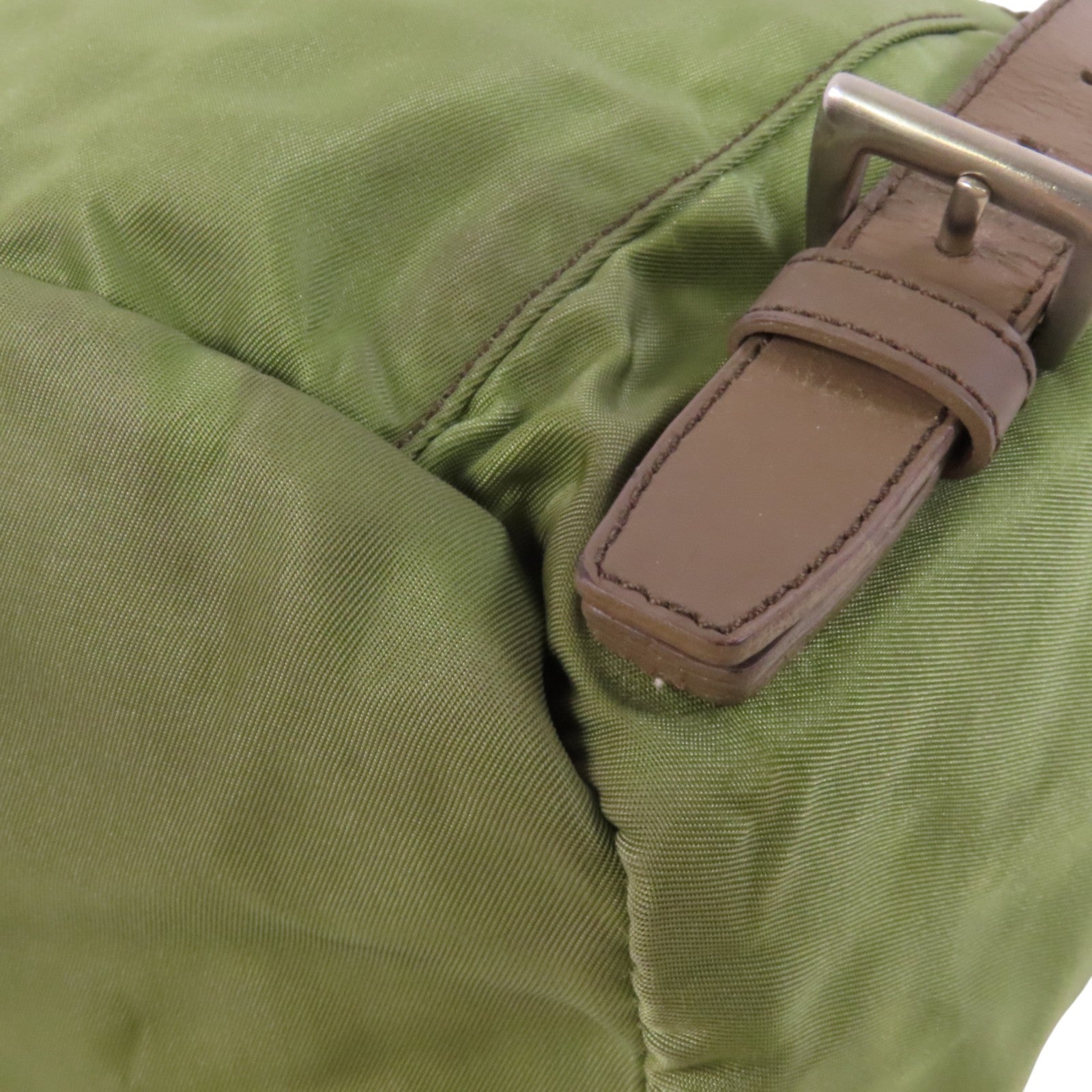 PRADA 尼龍Rucksack銀扣背包