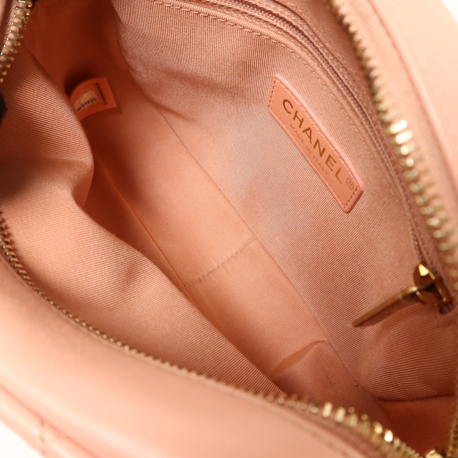 CHANEL 牛皮皮革Camera Shoulder Bag金扣鏈帶肩背袋