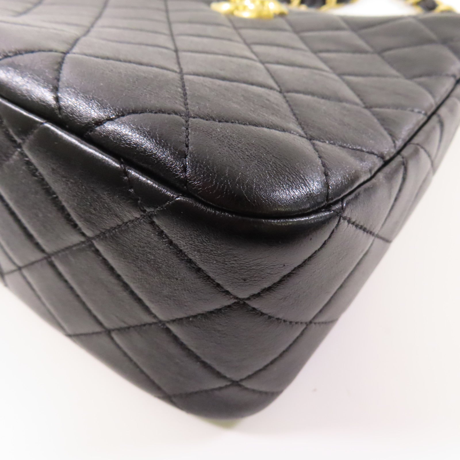 CHANEL 牛皮皮革Hobo金扣鏈帶肩背袋