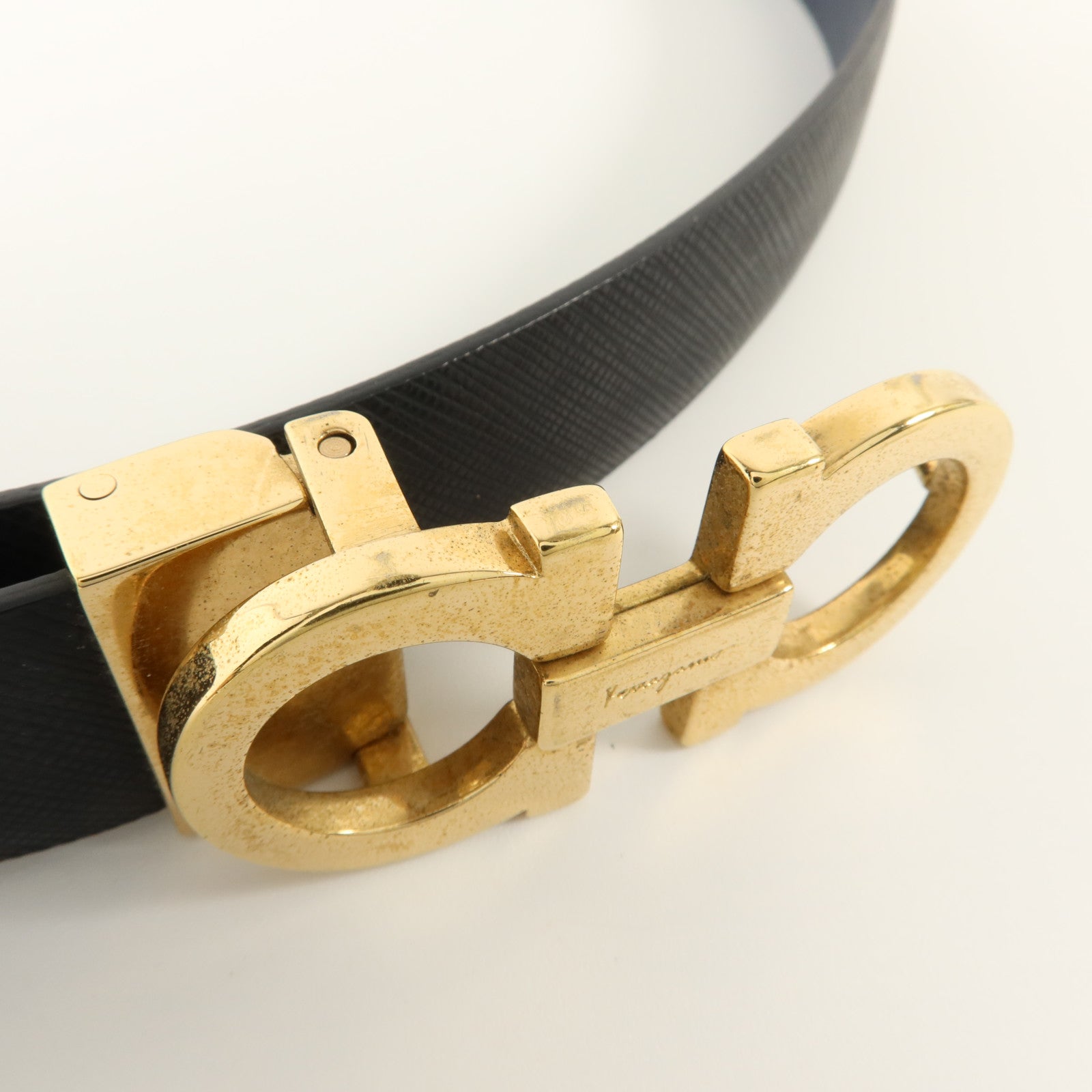 Salvatore Ferragamo Saffiano皮革Ferragamo Reversible Belt 80cm金扣皮帶