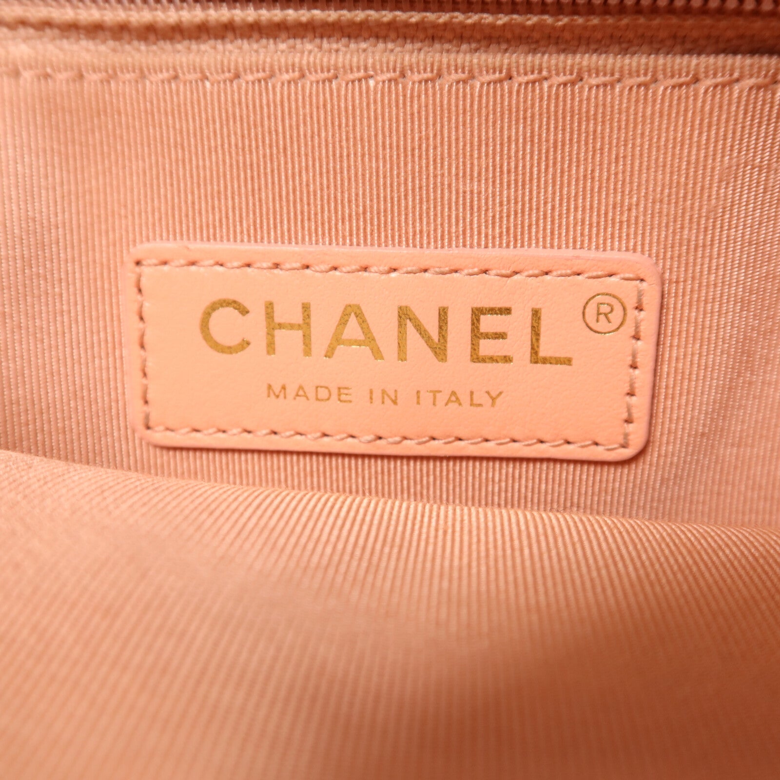 CHANEL 牛皮皮革Camera Shoulder Bag金扣鏈帶肩背袋