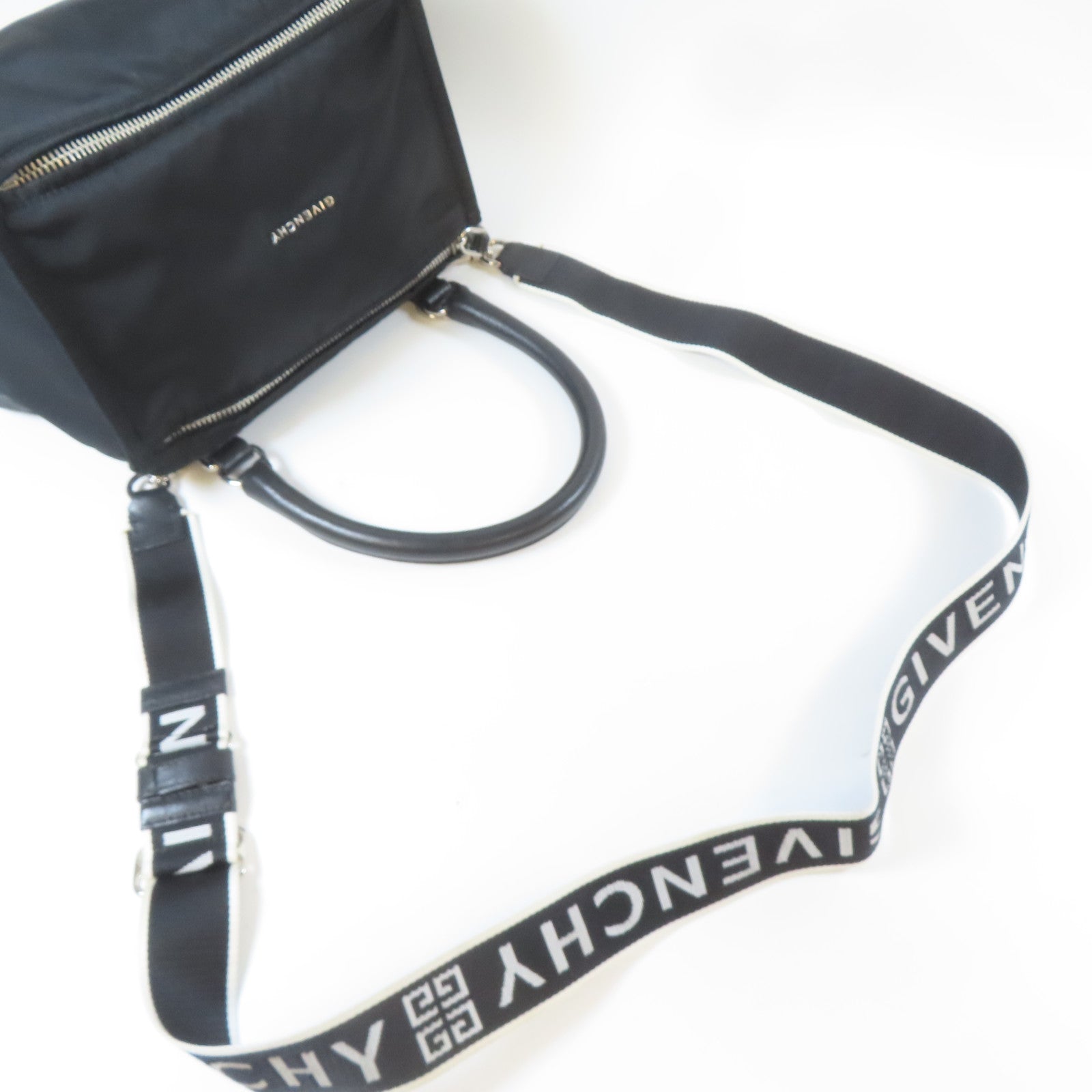 GIVENCHY 尼龍Pandora Bag銀扣手挽肩背兩用袋黑色