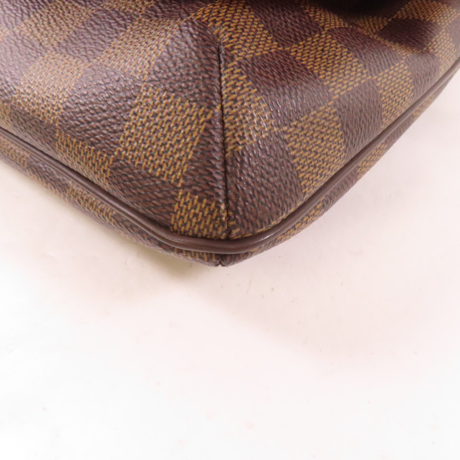 LOUIS VUITTON Damier Musette Tango金扣肩背袋棕色