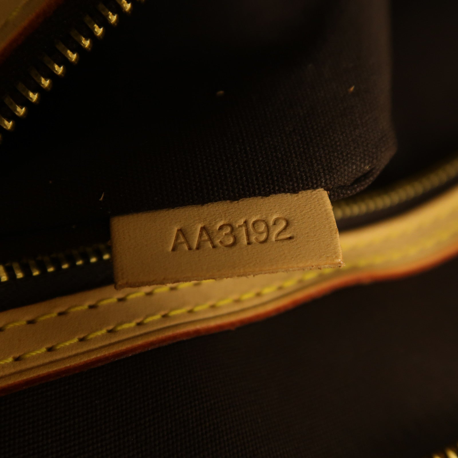 LOUIS VUITTON 【激減優惠】Monogram Vernis Brera MM金扣手挽肩背兩用袋酒紅色