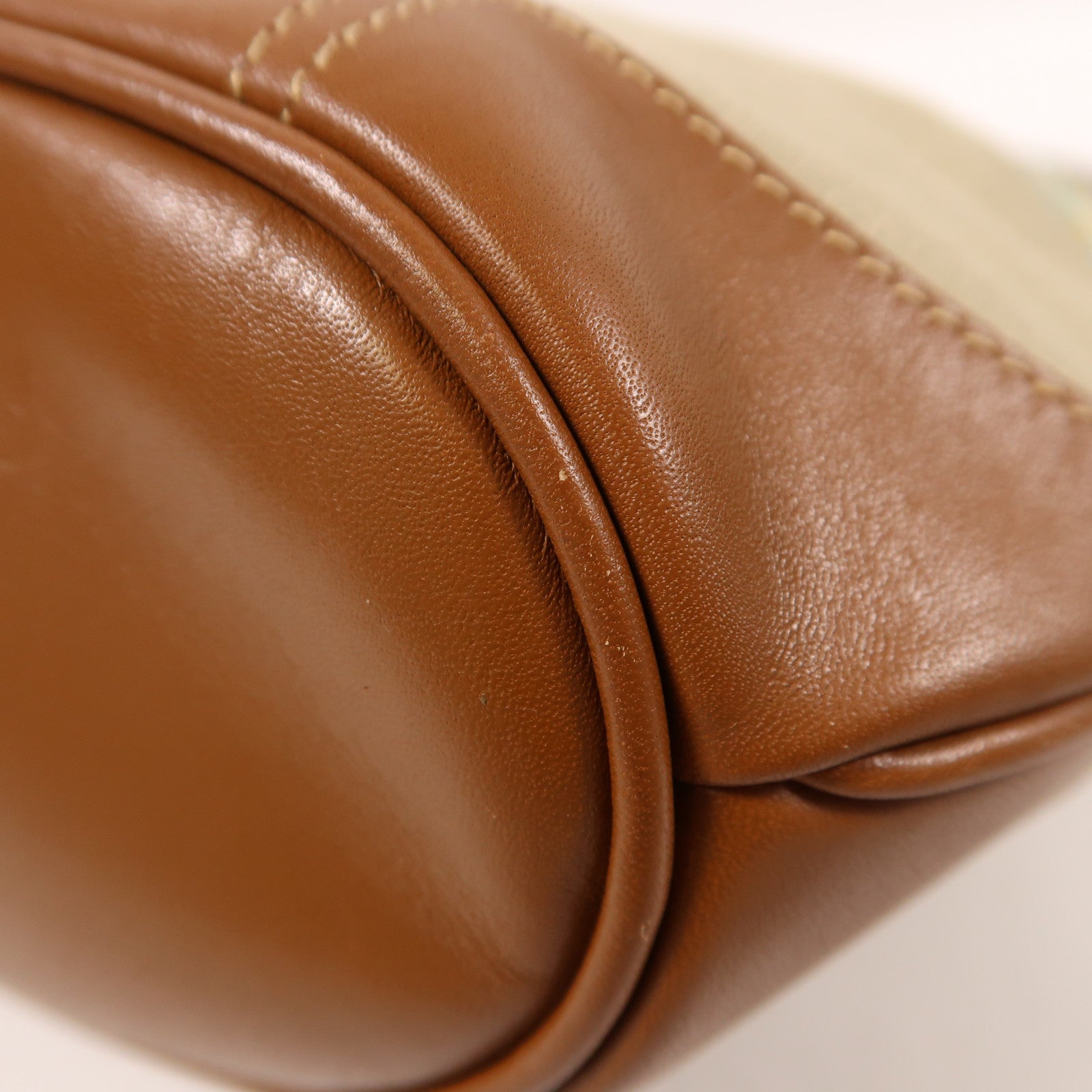 GUCCI 帆布Vintage Shoulder Bag銀扣肩背袋