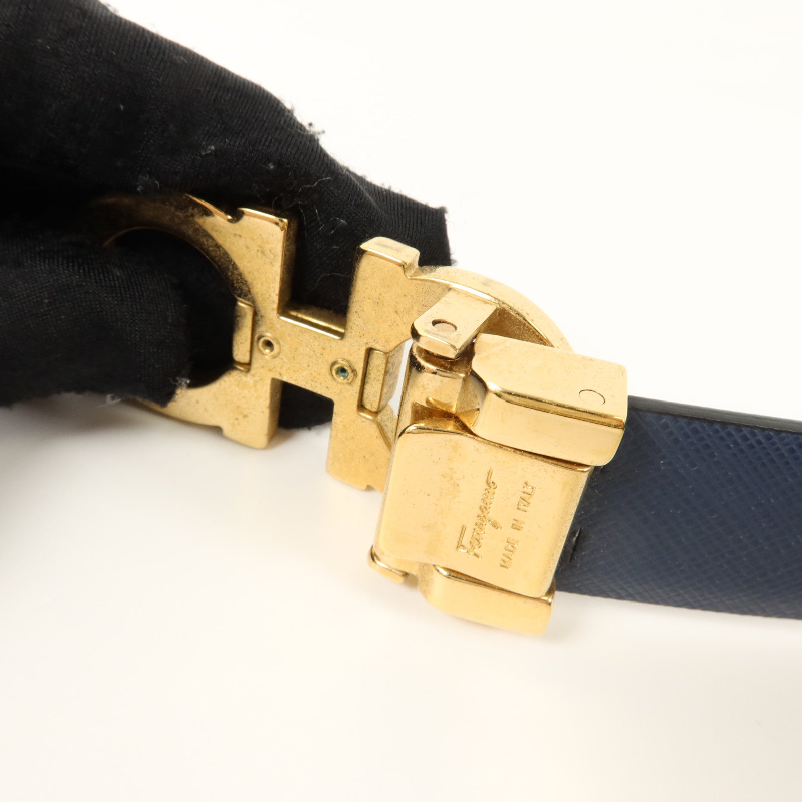 Salvatore Ferragamo Saffiano皮革Ferragamo Reversible Belt 80cm金扣皮帶