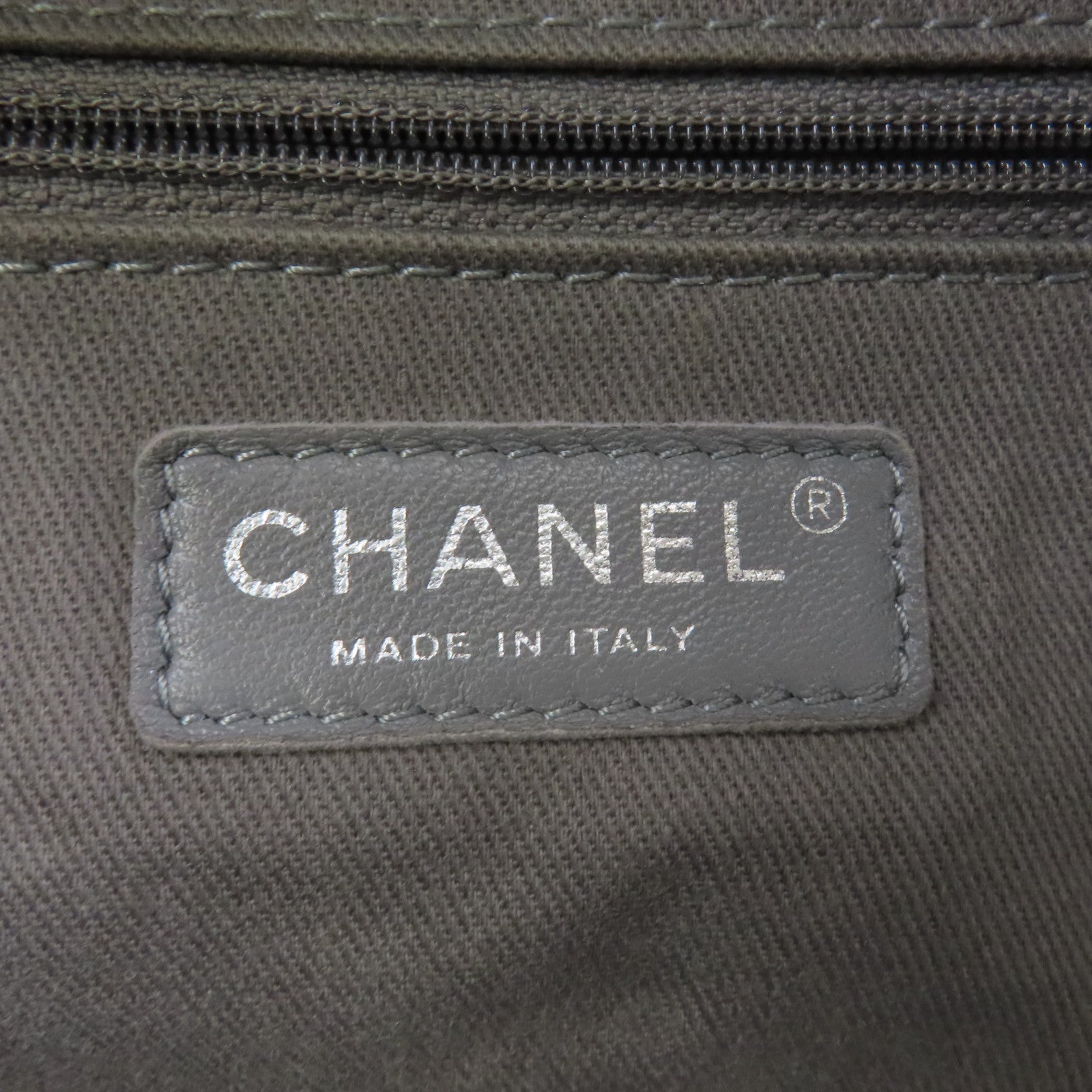 CHANEL 菱格牛皮皮革Chain Shoulder Bag銀扣鏈帶肩背袋黑色