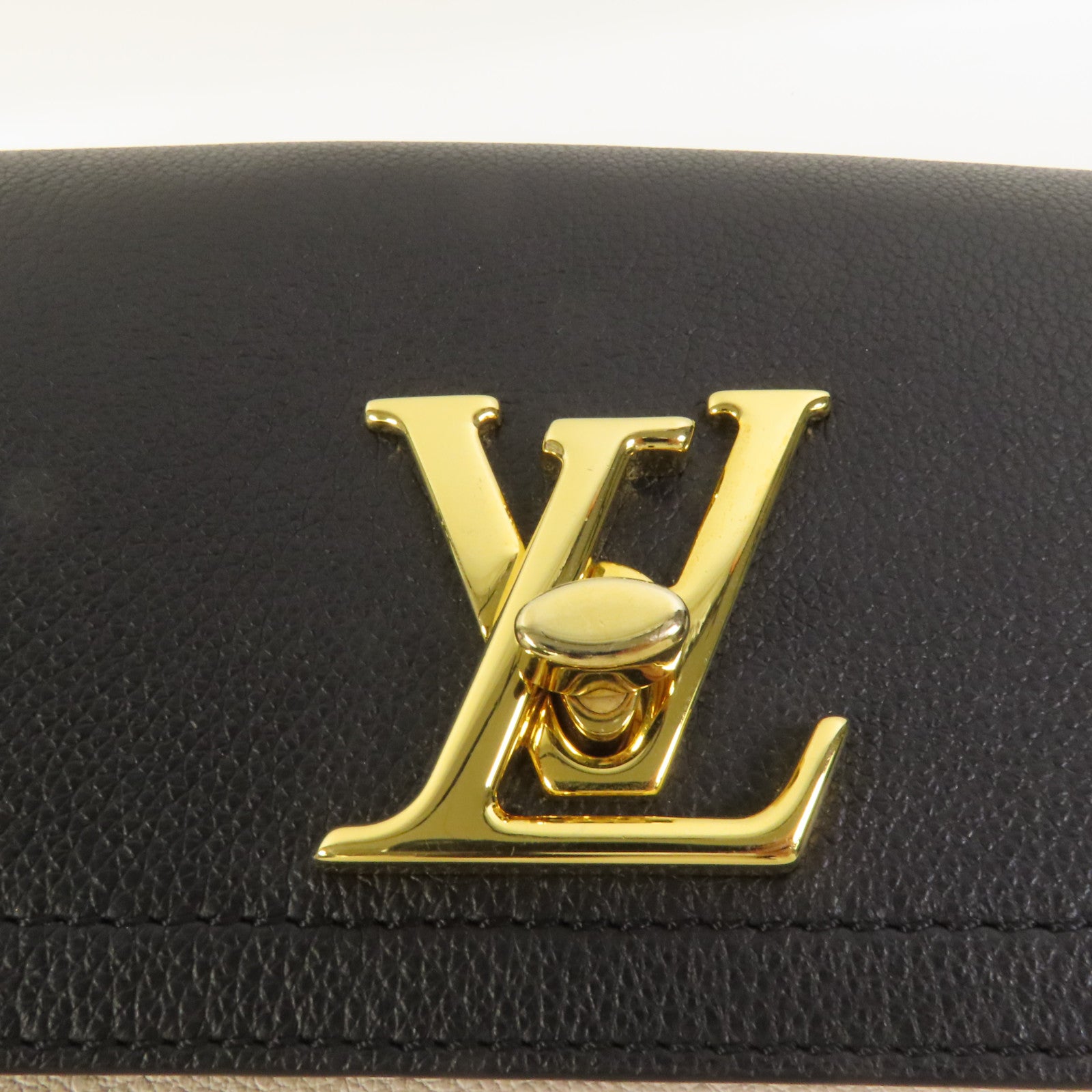 LOUIS VUITTON 牛皮皮革Lockme Tender金扣肩背袋