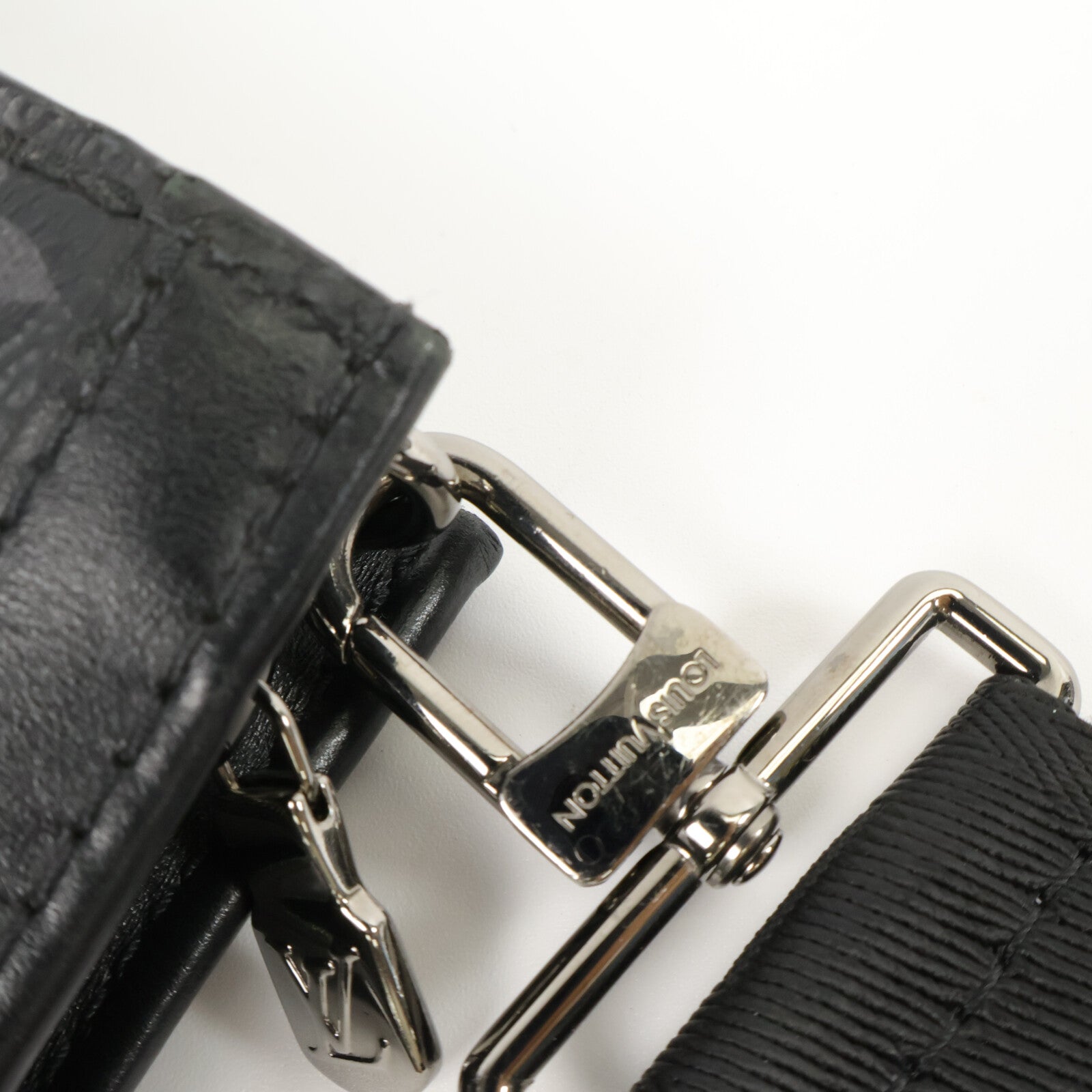 LOUIS VUITTON Monogram Eclipse Gaston肩背袋