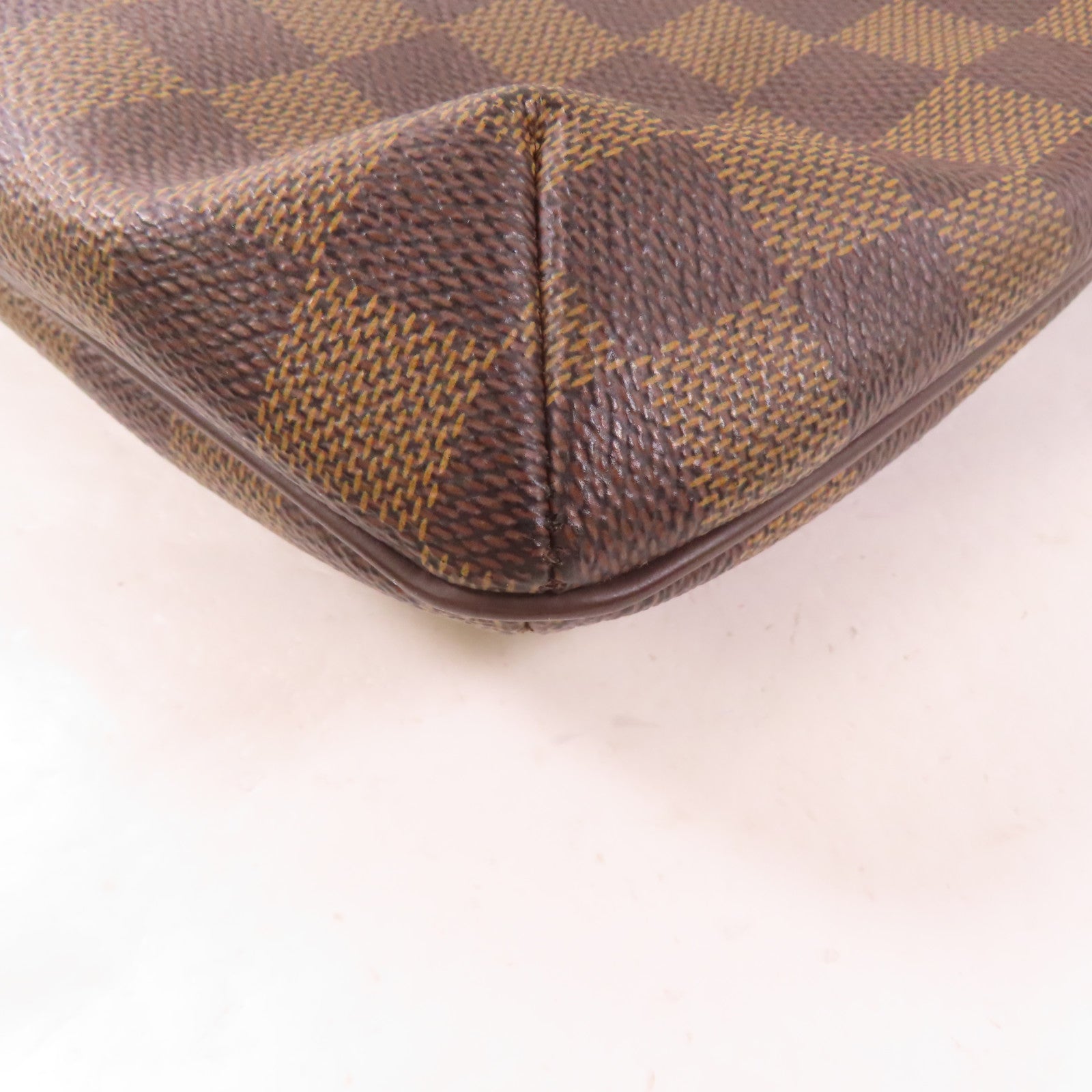 LOUIS VUITTON Damier Musette Tango金扣肩背袋棕色