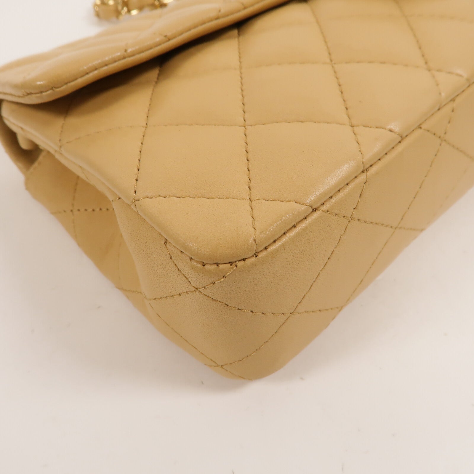 CHANEL 羊皮皮革Chain Shoulder金扣鏈帶肩背袋