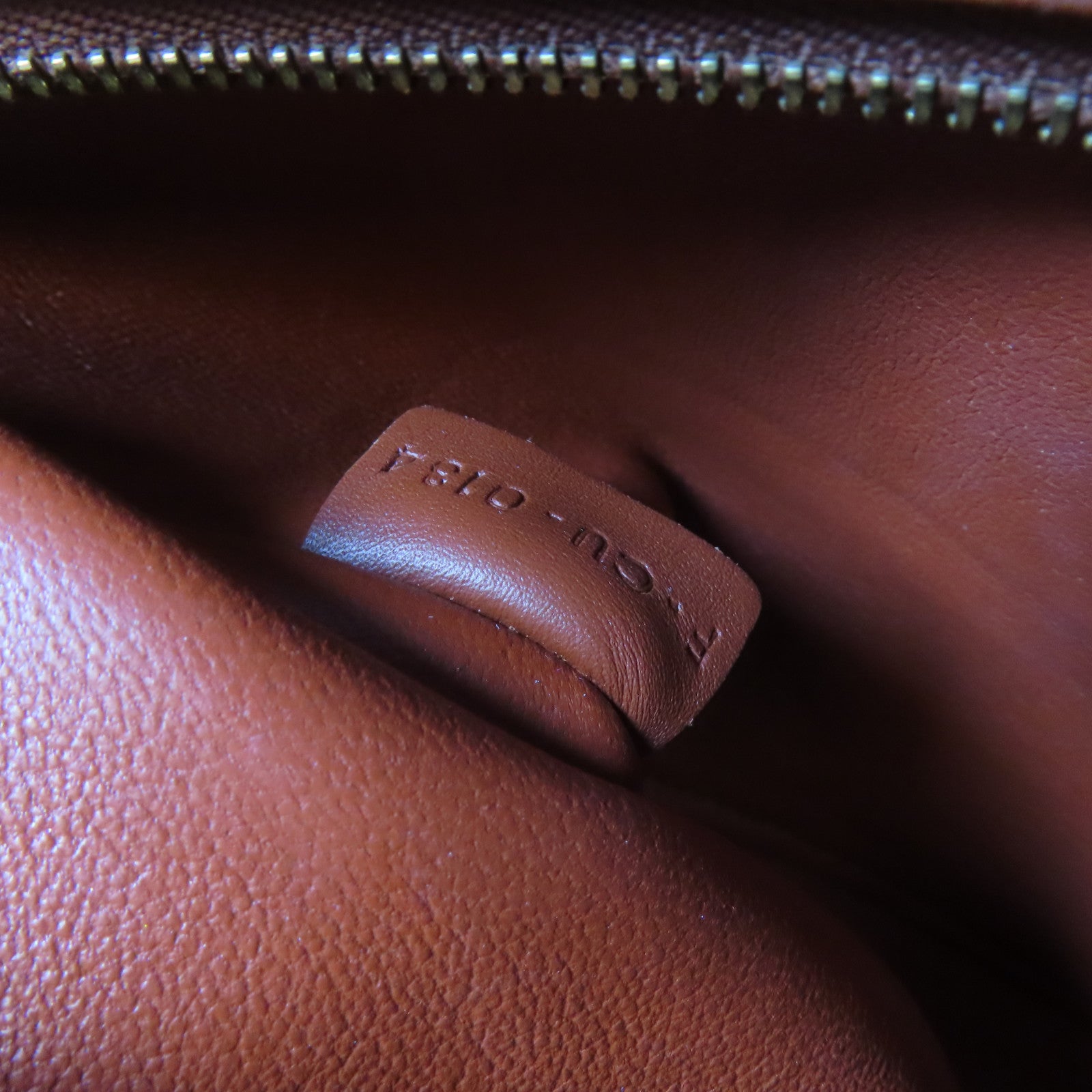 CELINE 【激減優惠】牛皮皮革Trapeze金扣手挽肩背兩用袋啡色/藍色