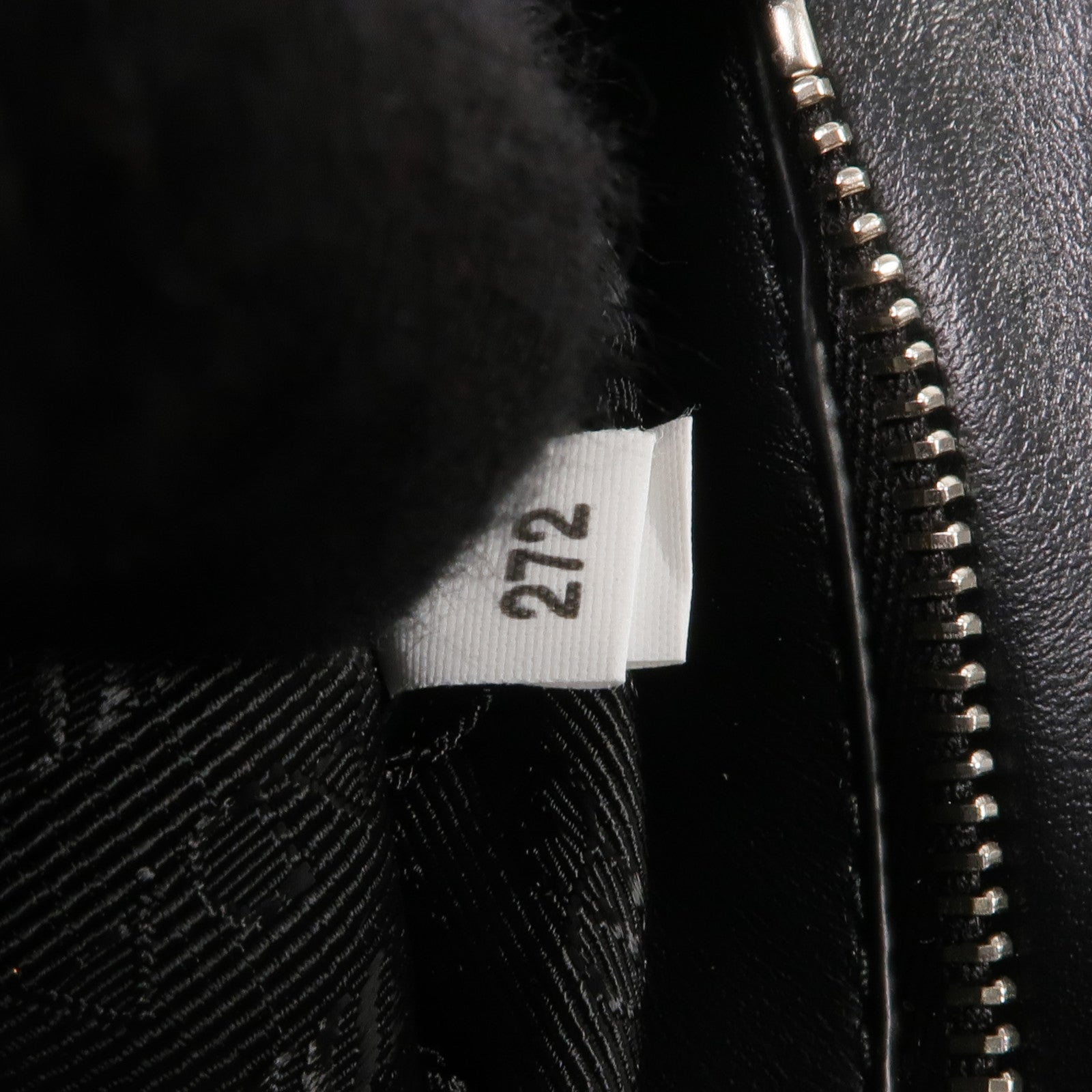 PRADA 尼龍/皮革Shoulder Bag銀扣肩背袋