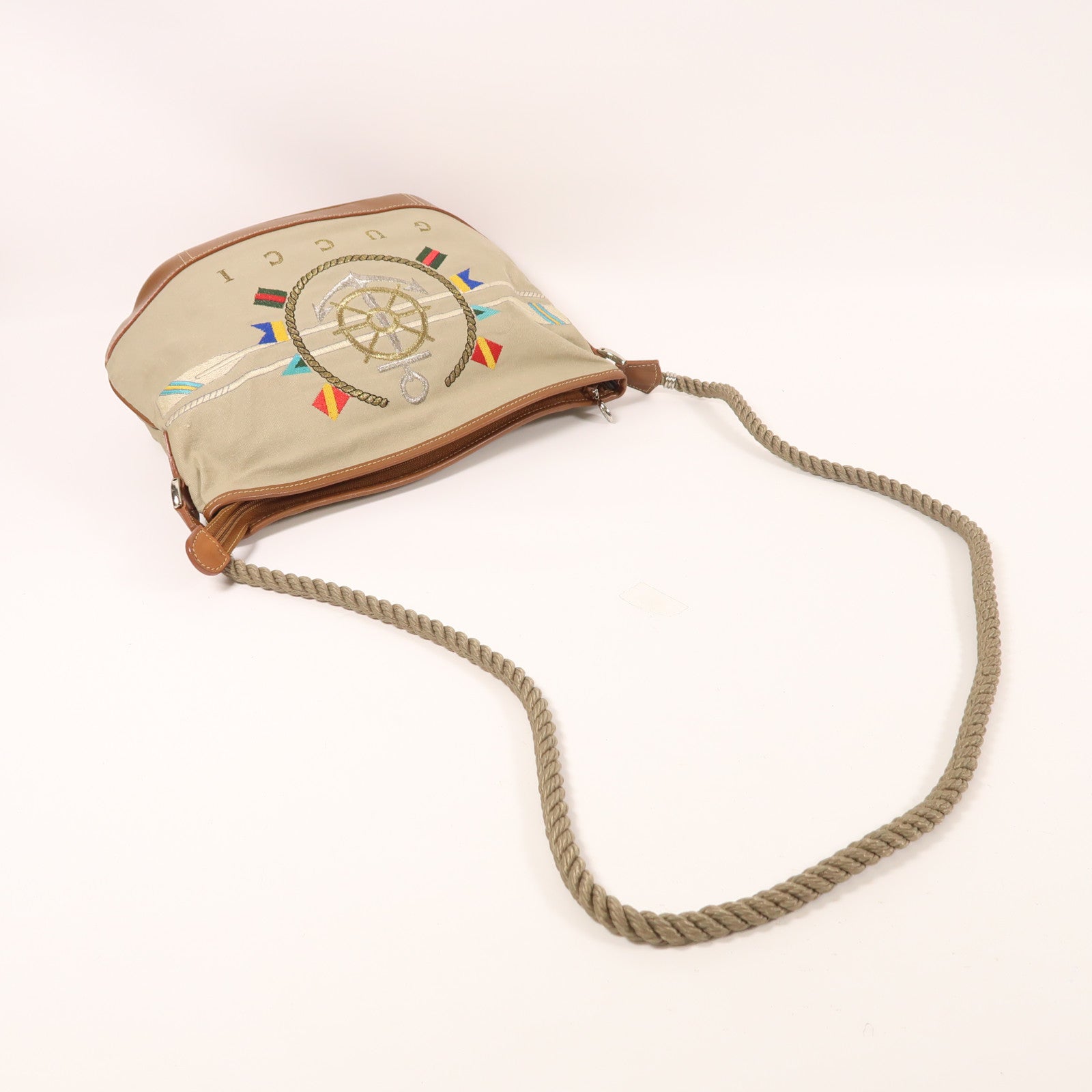 GUCCI 帆布Vintage Shoulder Bag銀扣肩背袋