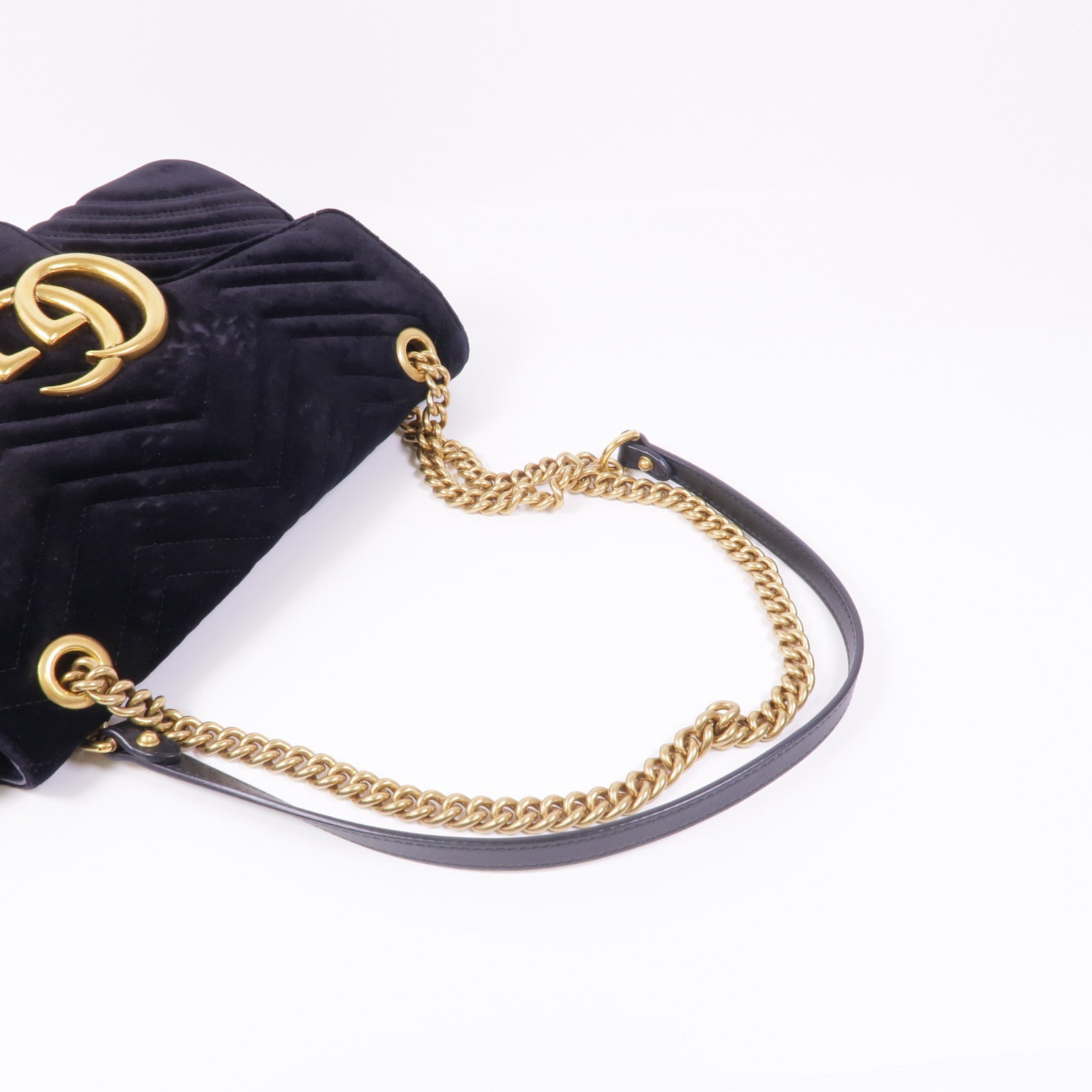 GUCCI 天鵝絨GG Marmont金扣鏈帶肩背袋