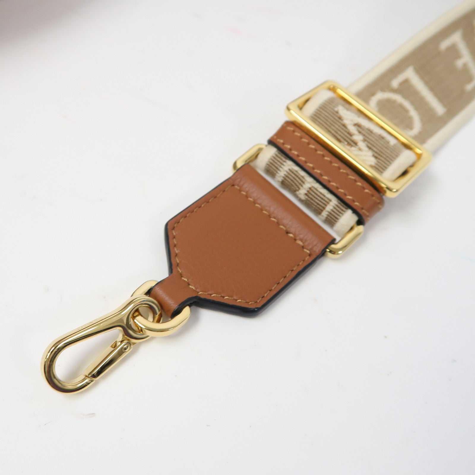 LOEWE 帆布Shoulder Strap金扣肩帶米色
