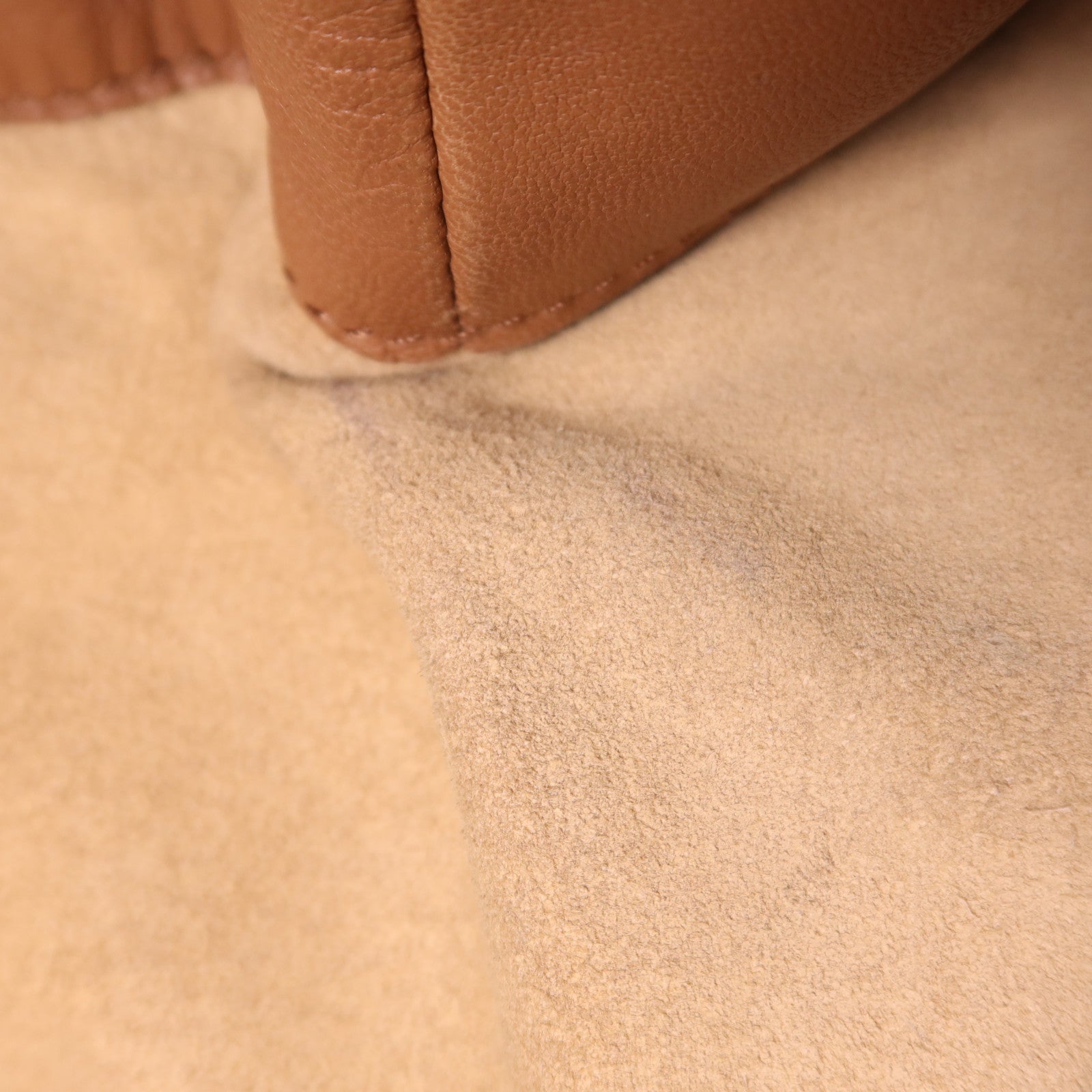 BOTTEGA VENETA 羊皮皮革Shoulder Bag肩背袋