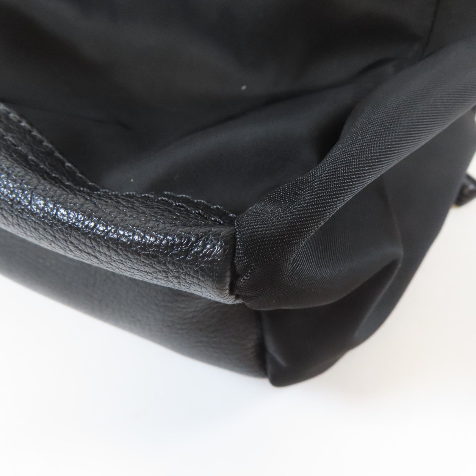 GIVENCHY 尼龍Pandora Bag銀扣手挽肩背兩用袋黑色