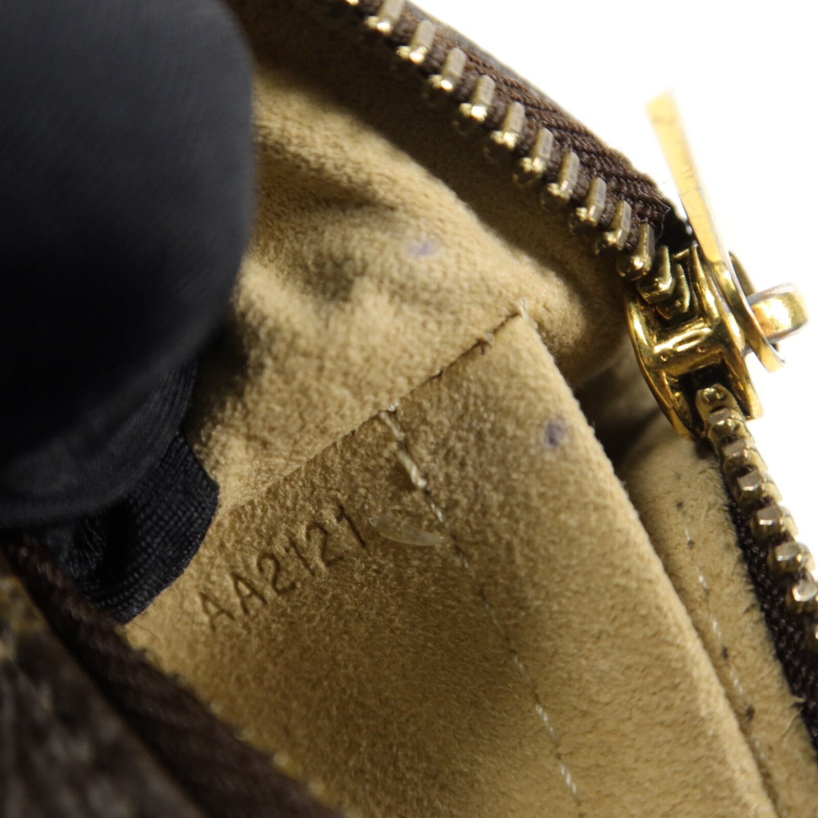 LOUIS VUITTON Monogram Pochette Milla MM 鏈帶肩背袋