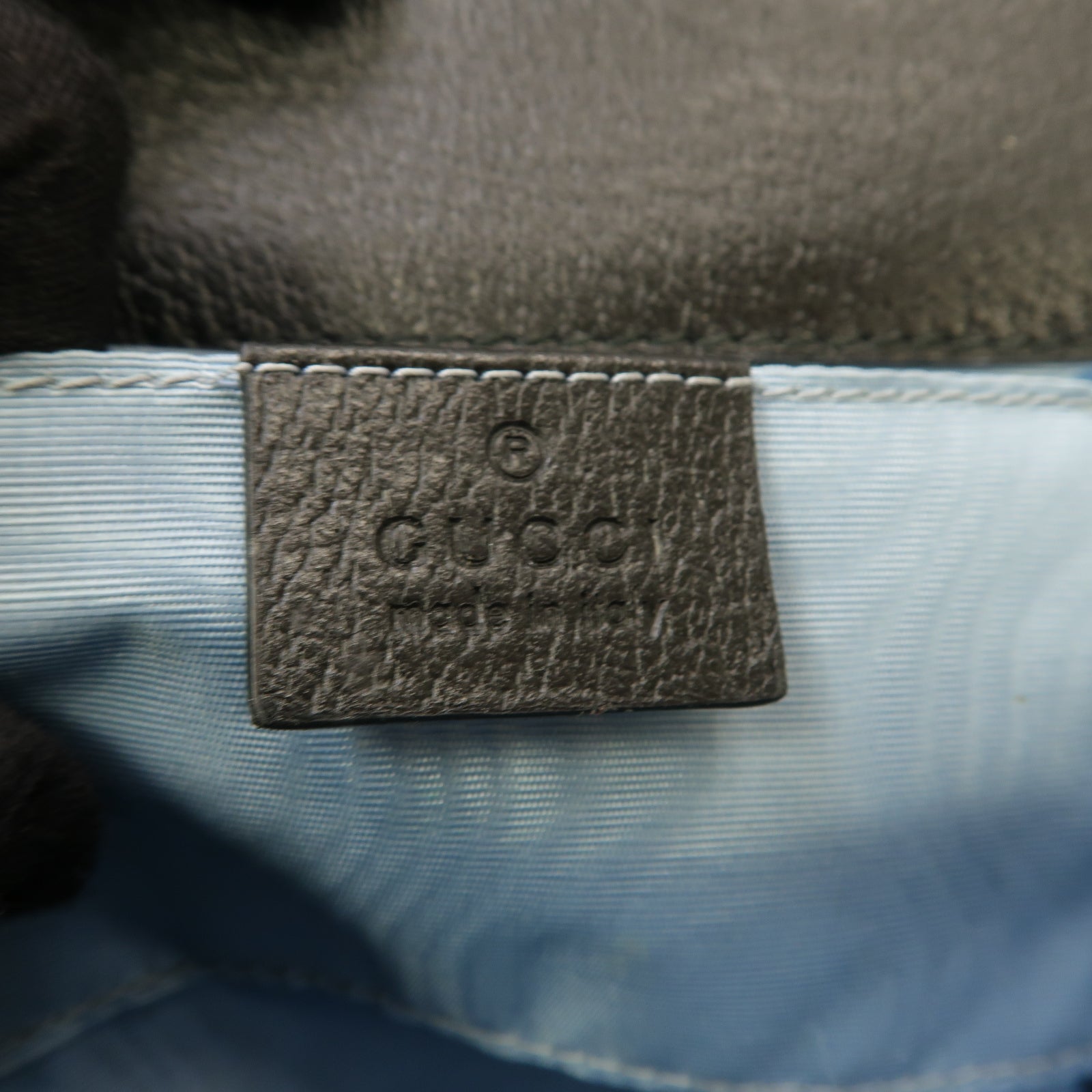 GUCCI 牛皮皮革Padlock Bee Star金扣鏈帶肩背袋黑色