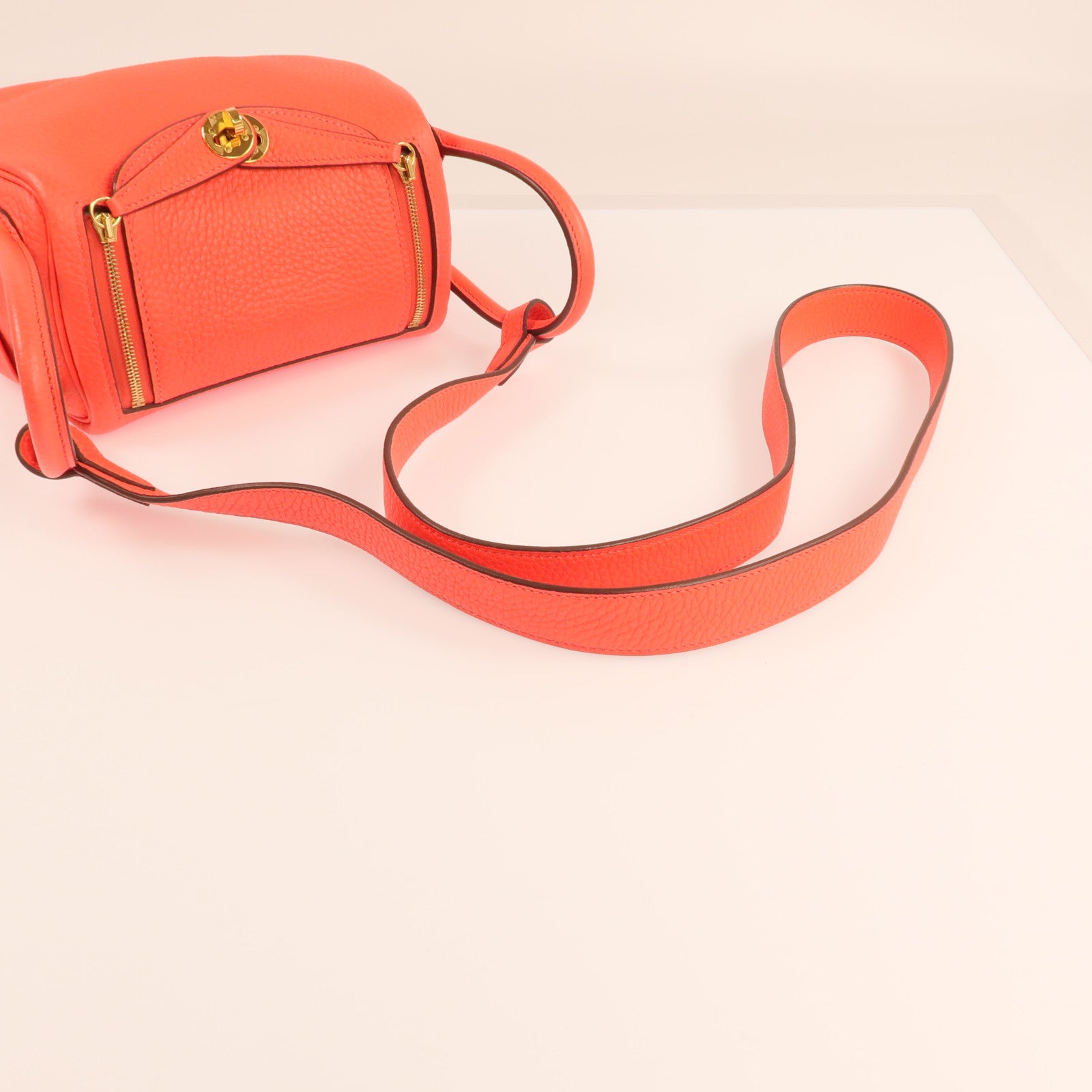 HERMES Clemence皮革Mini Lindy金扣手挽肩背兩用袋Rose Tomate