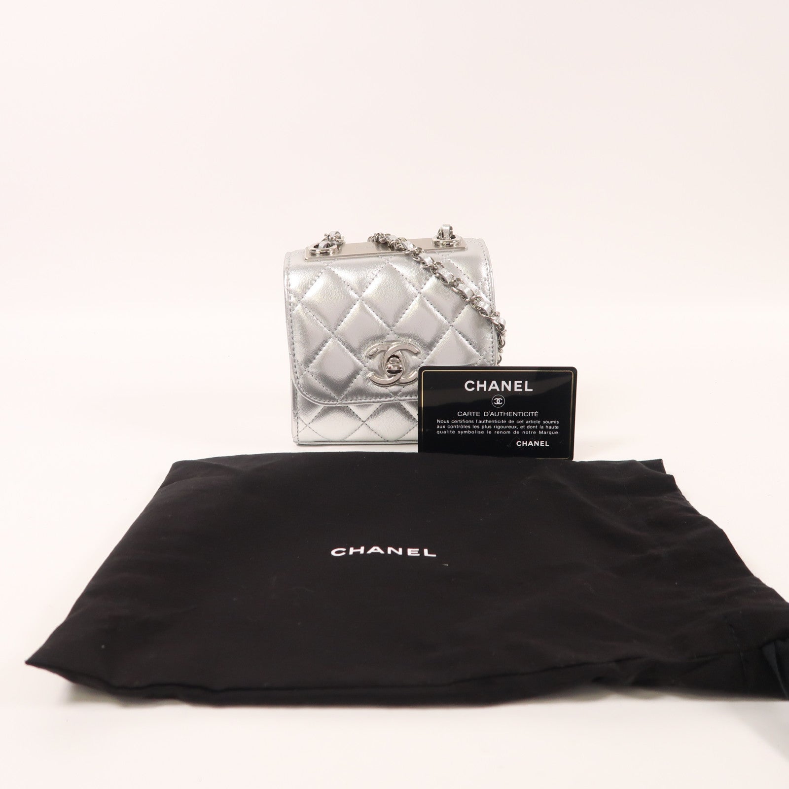 CHANEL 羊皮皮革Micro Trendy CC銀扣鏈帶肩背袋