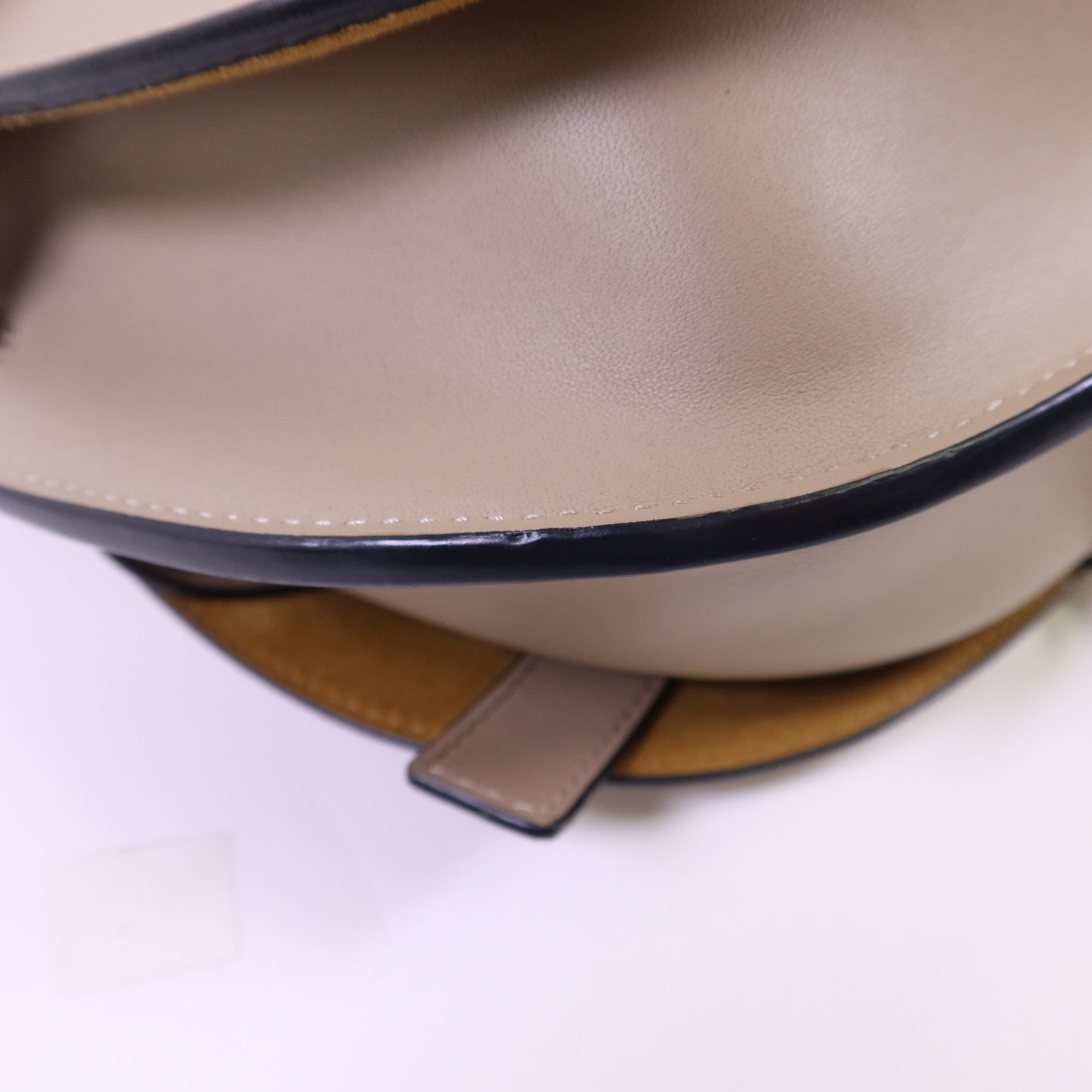 LOEWE 牛皮皮革Small Gate Bag金扣肩背袋