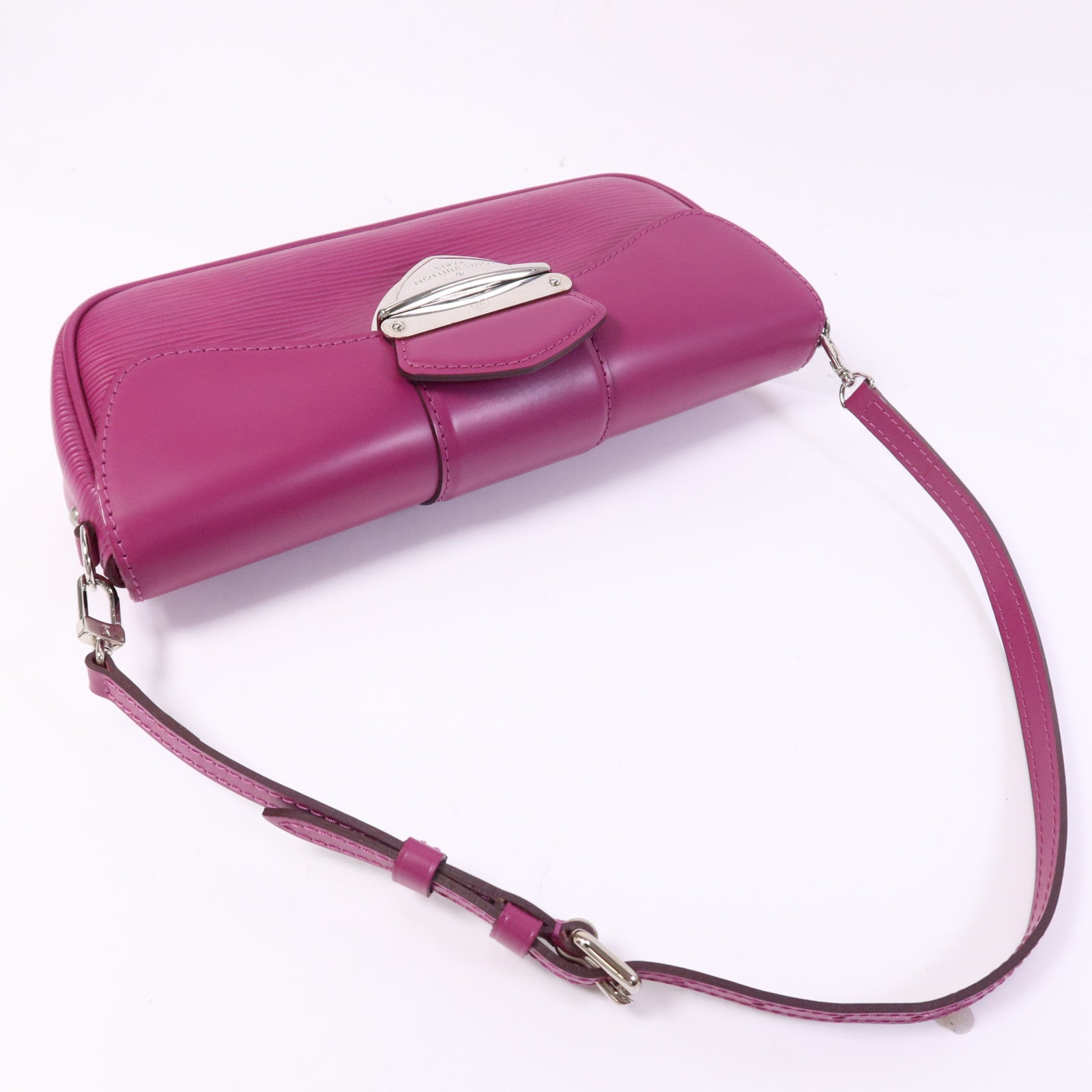 LOUIS VUITTON Epi Pochette Montaigne銀扣肩背袋