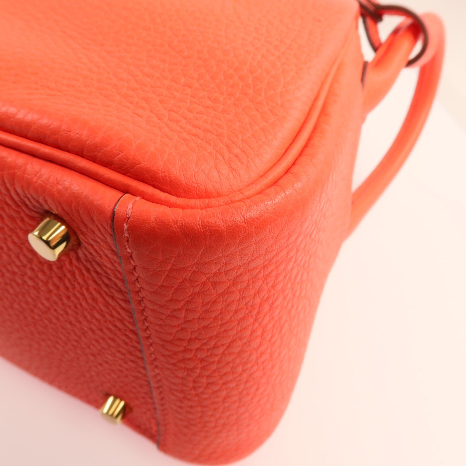 HERMES Clemence皮革Mini Lindy金扣手挽肩背兩用袋Rose Tomate