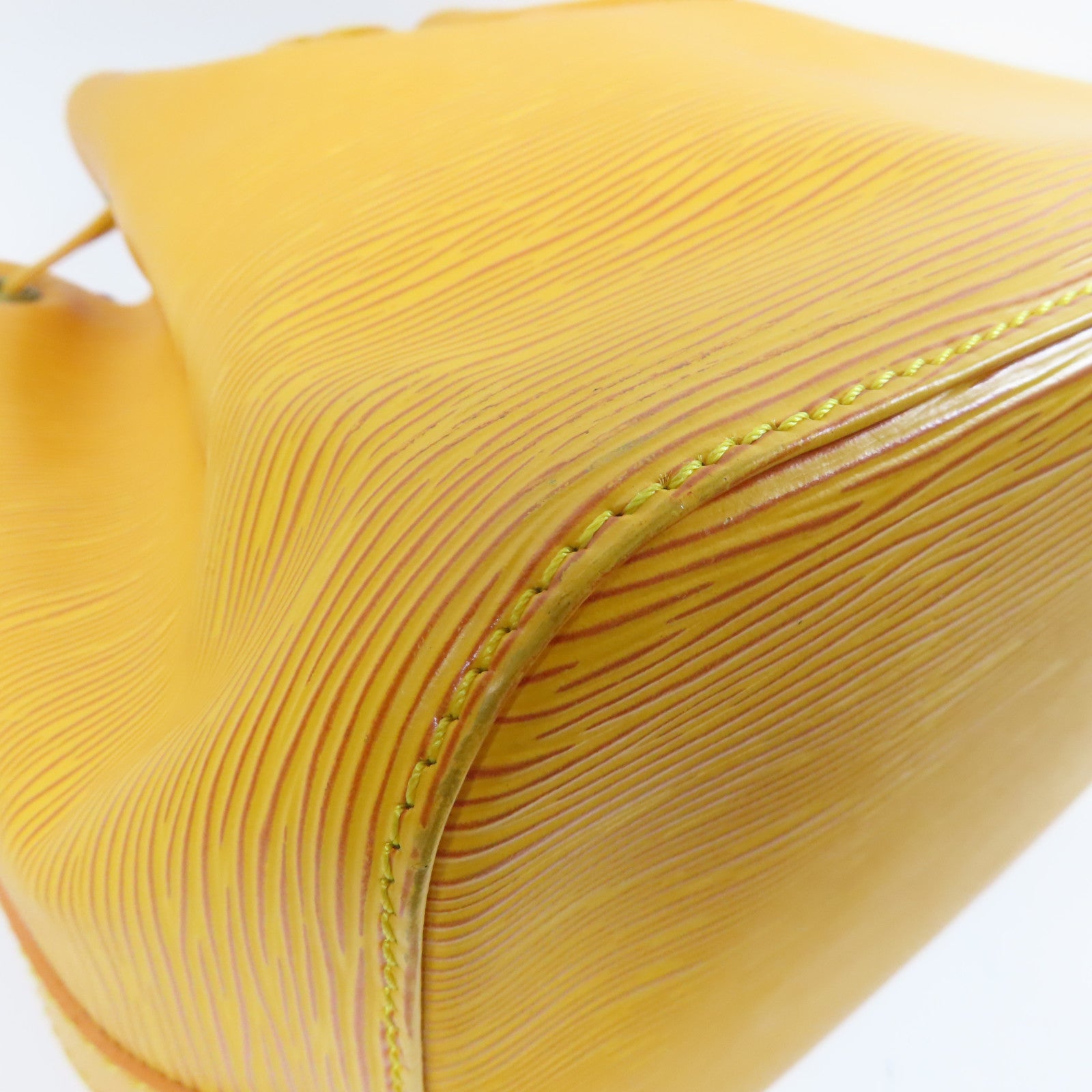 LOUIS VUITTON 【激減優惠】Epi Petit Noe金扣肩背袋黃色