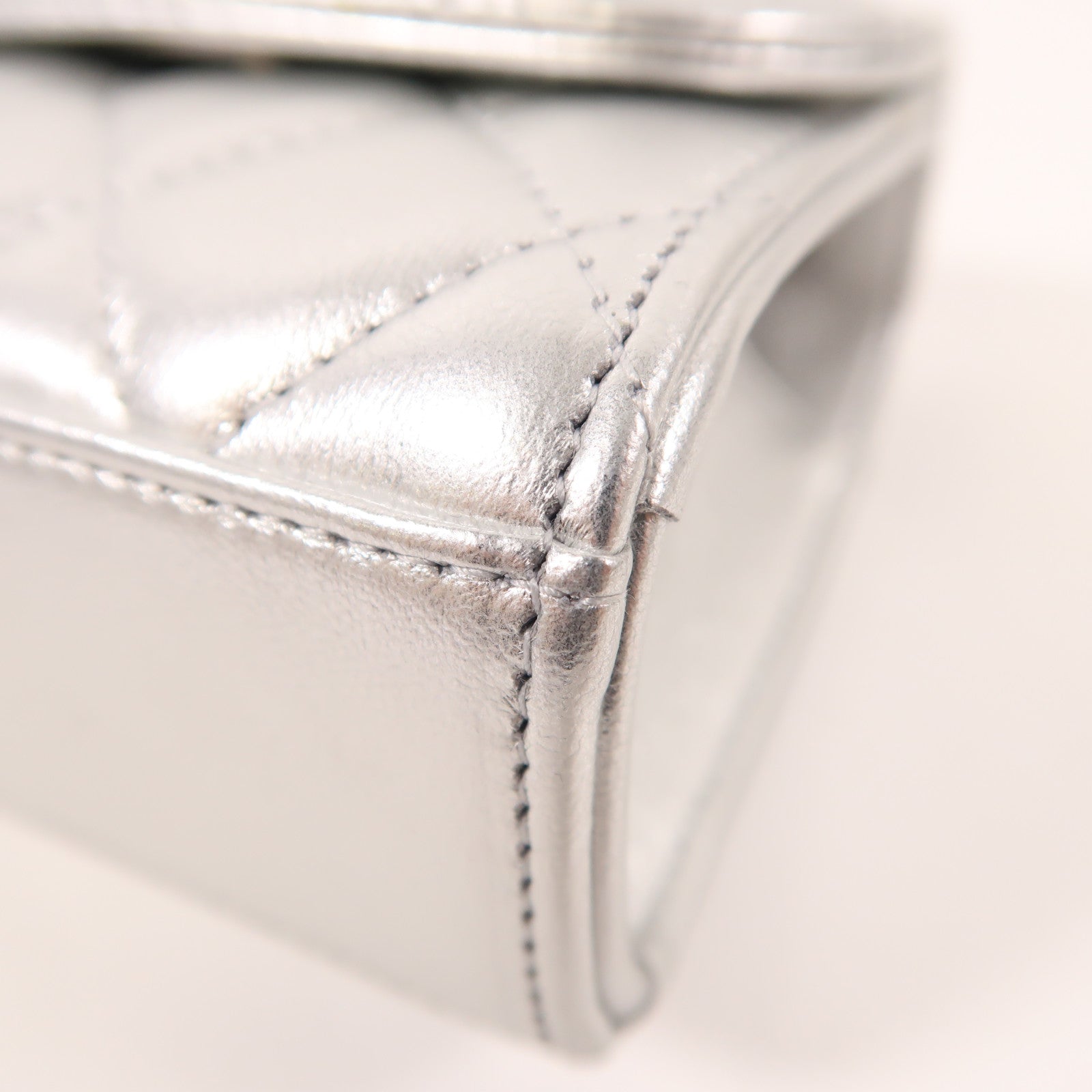 CHANEL 羊皮皮革Micro Trendy CC銀扣鏈帶肩背袋