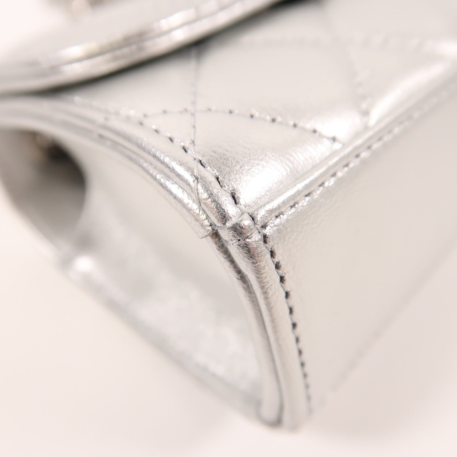 CHANEL 羊皮皮革Micro Trendy CC銀扣鏈帶肩背袋