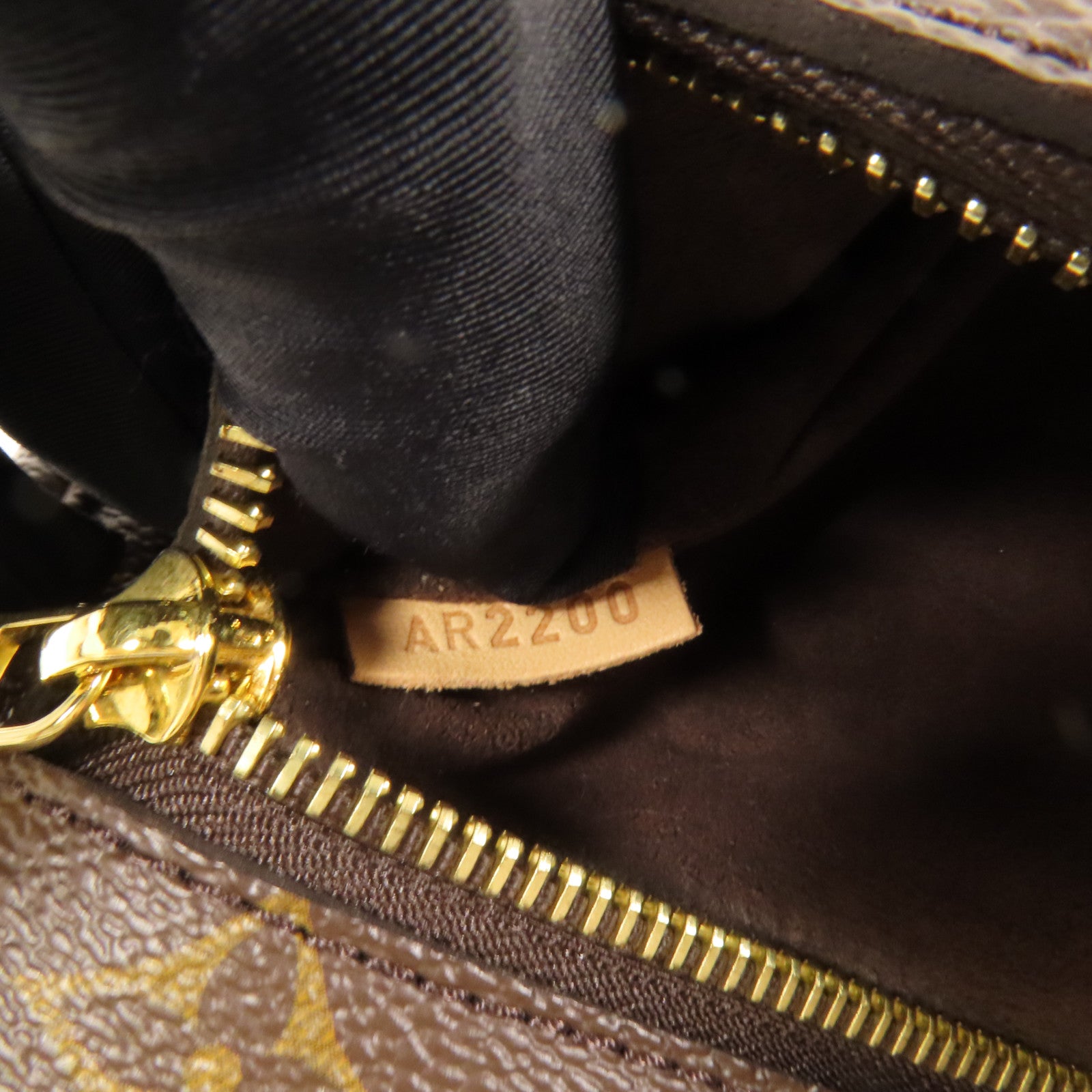 LOUIS VUITTON Monogram Pochette Metis MM金扣手挽肩背兩用袋