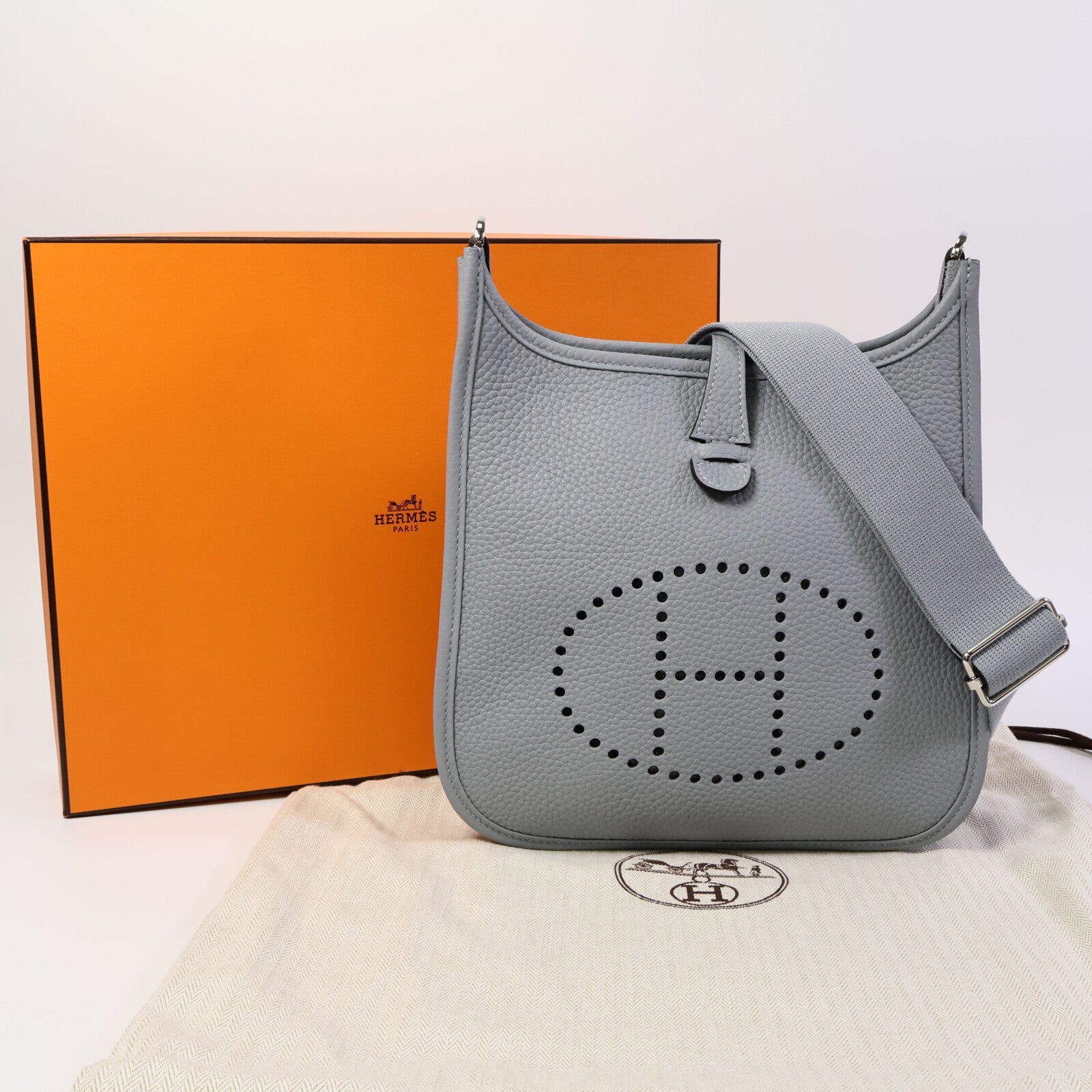 HERMES Clemence皮革Evelyne 23肩背袋Gris Pantin