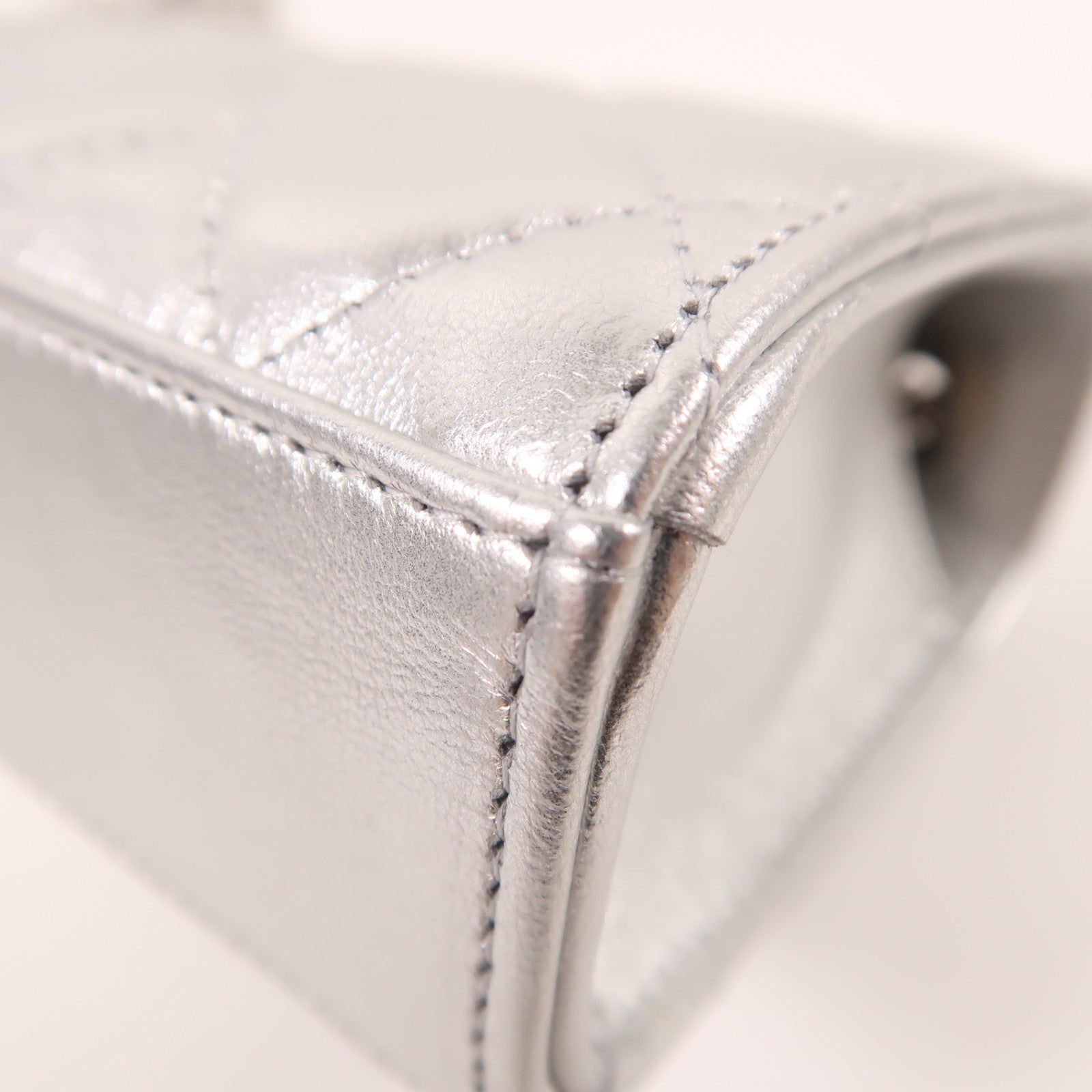 CHANEL 羊皮皮革Micro Trendy CC銀扣鏈帶肩背袋