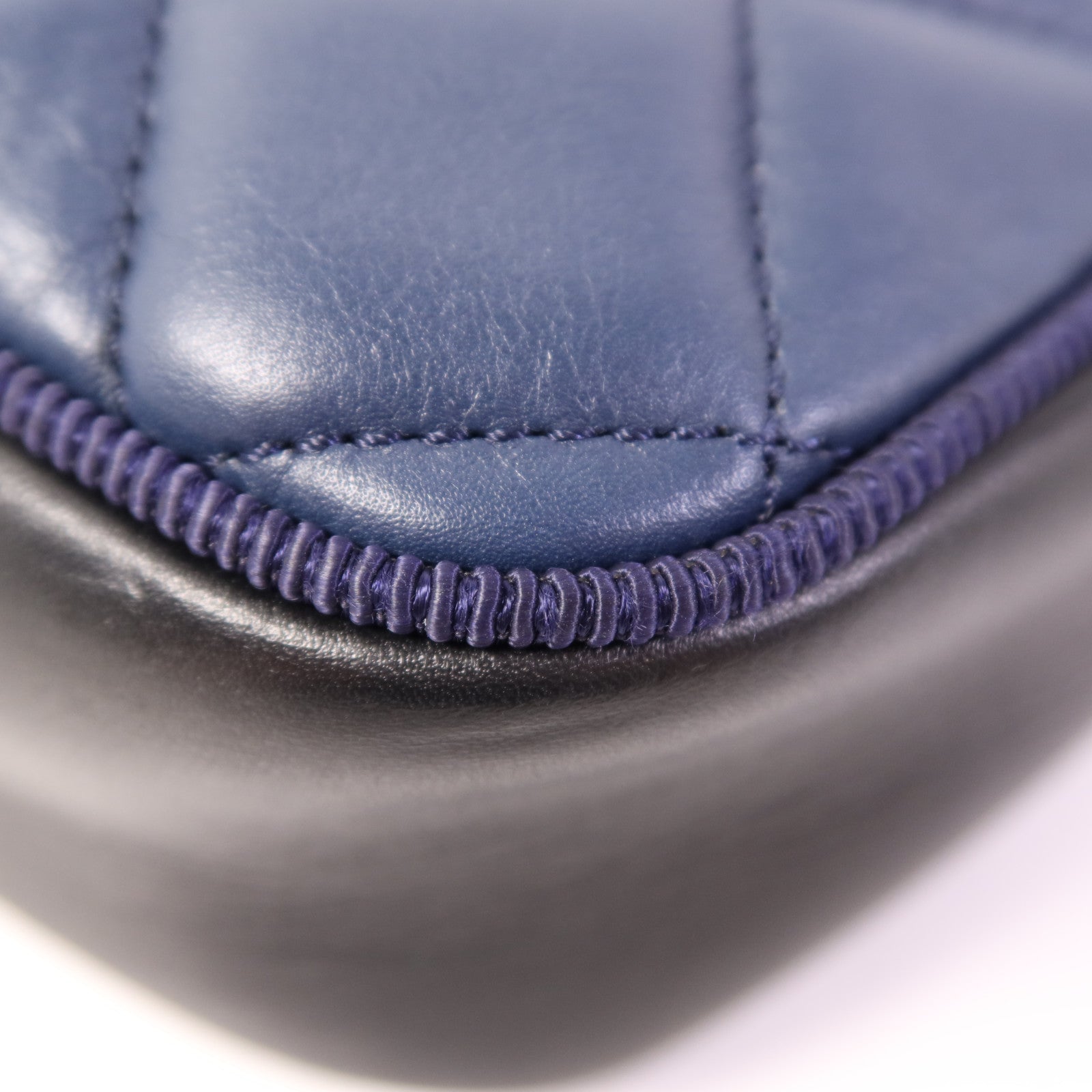 CHANEL 牛皮皮革Chain Shoulder Bag銀扣鏈帶肩背袋