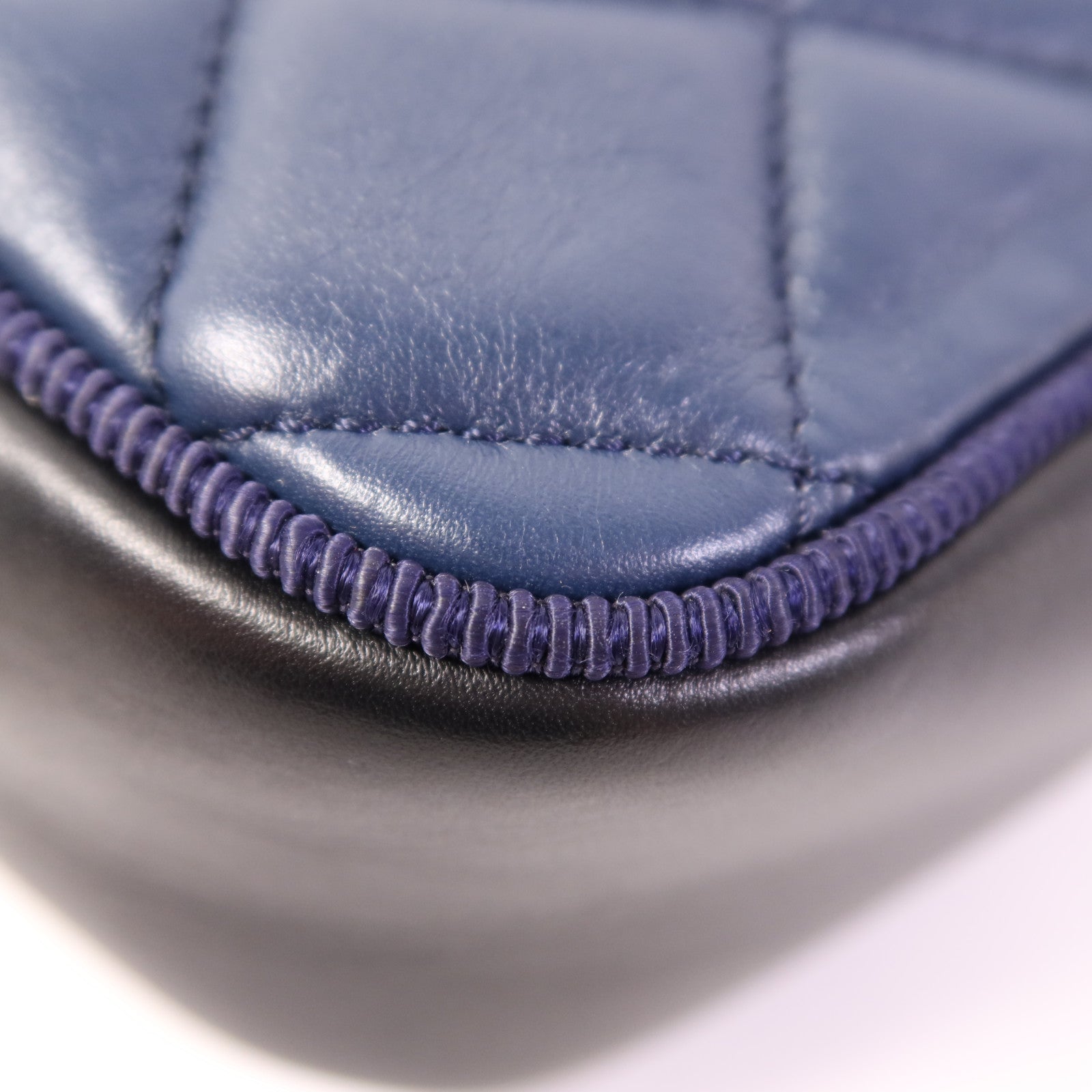 CHANEL 牛皮皮革Chain Shoulder Bag銀扣鏈帶肩背袋